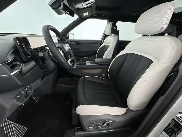 Kia Ev9 view 7