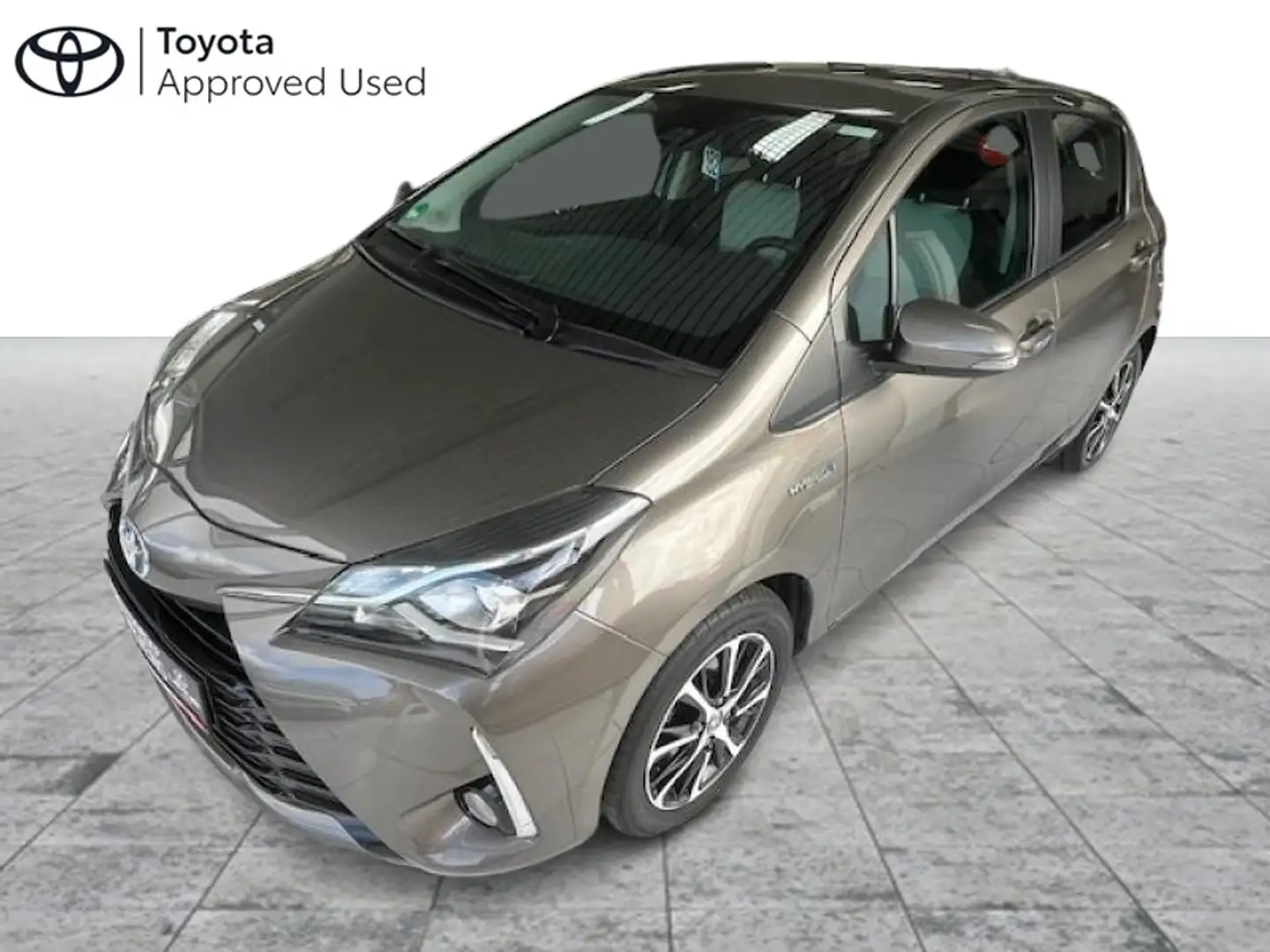 Toyota Yaris 1.5HYB COMFORT Bronze - 1