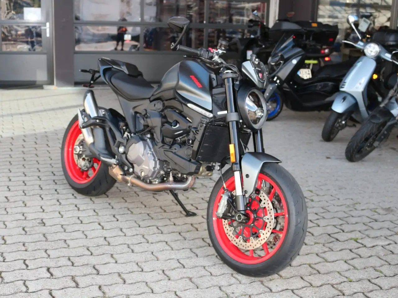 Ducati Monster 937