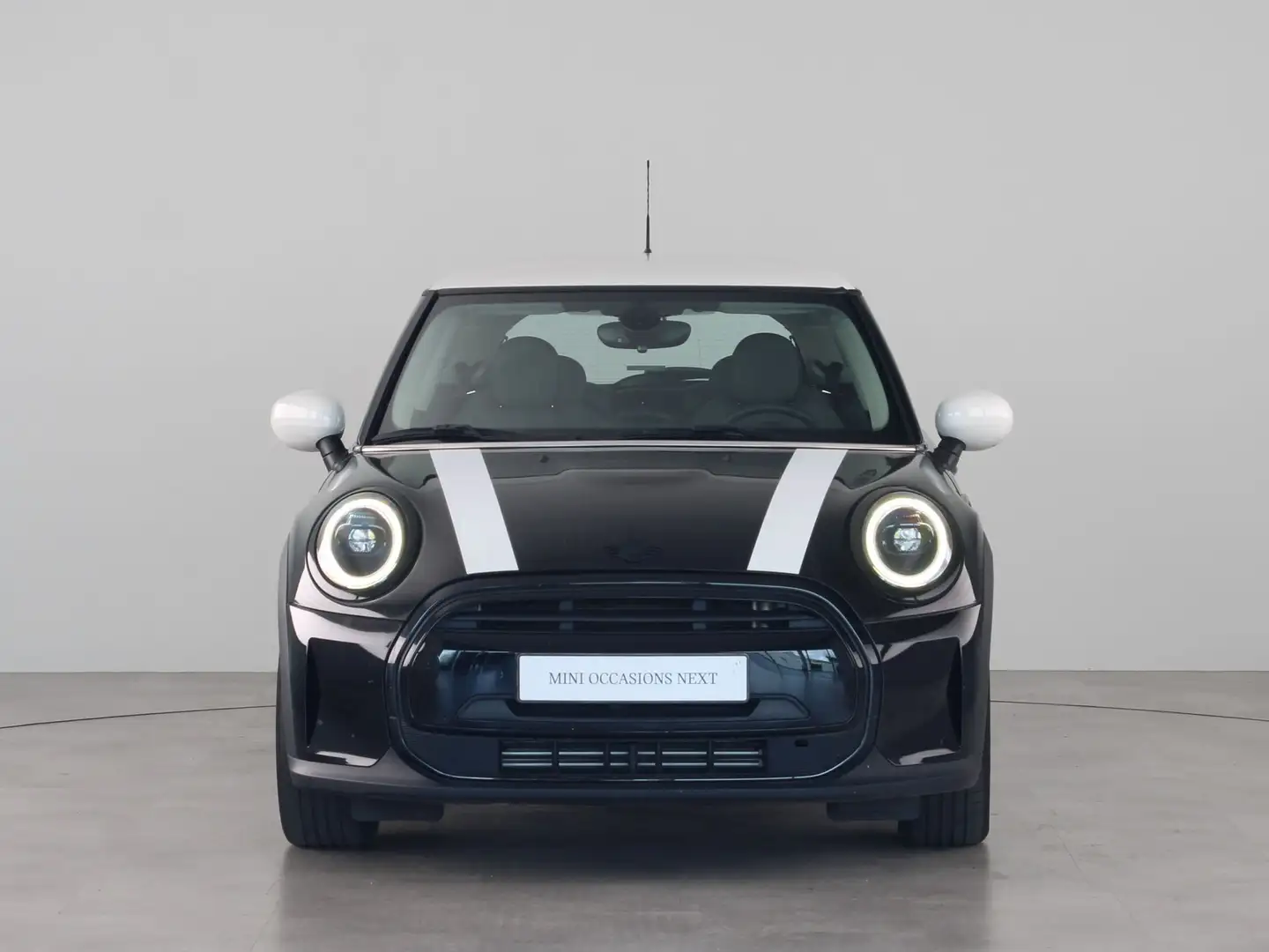 MINI Cooper 3-deurs Business Edition Aut. Noir - 2