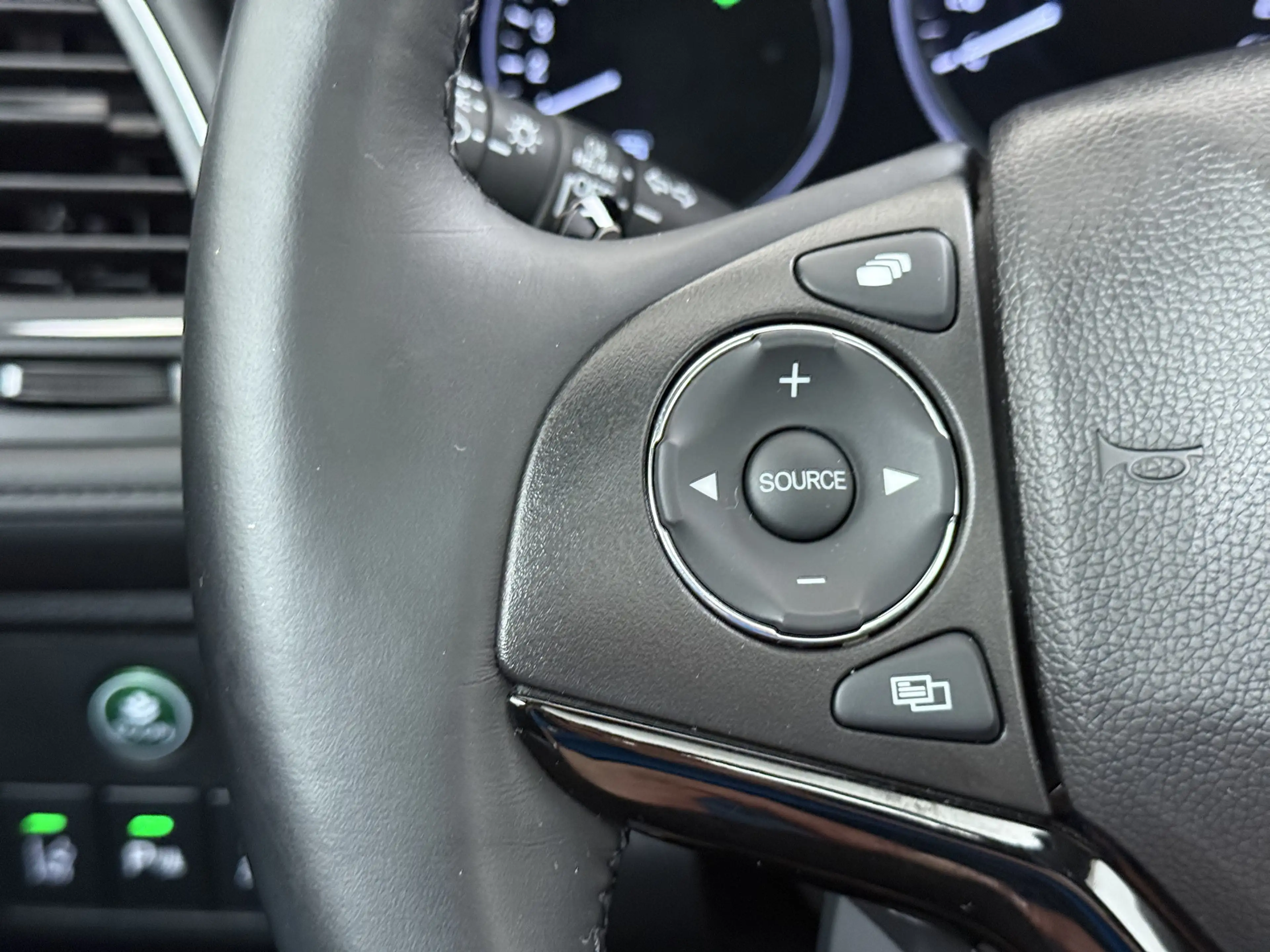 Honda HR-V 1.5 i-VTEC 130pk CVT Executive — photo 26