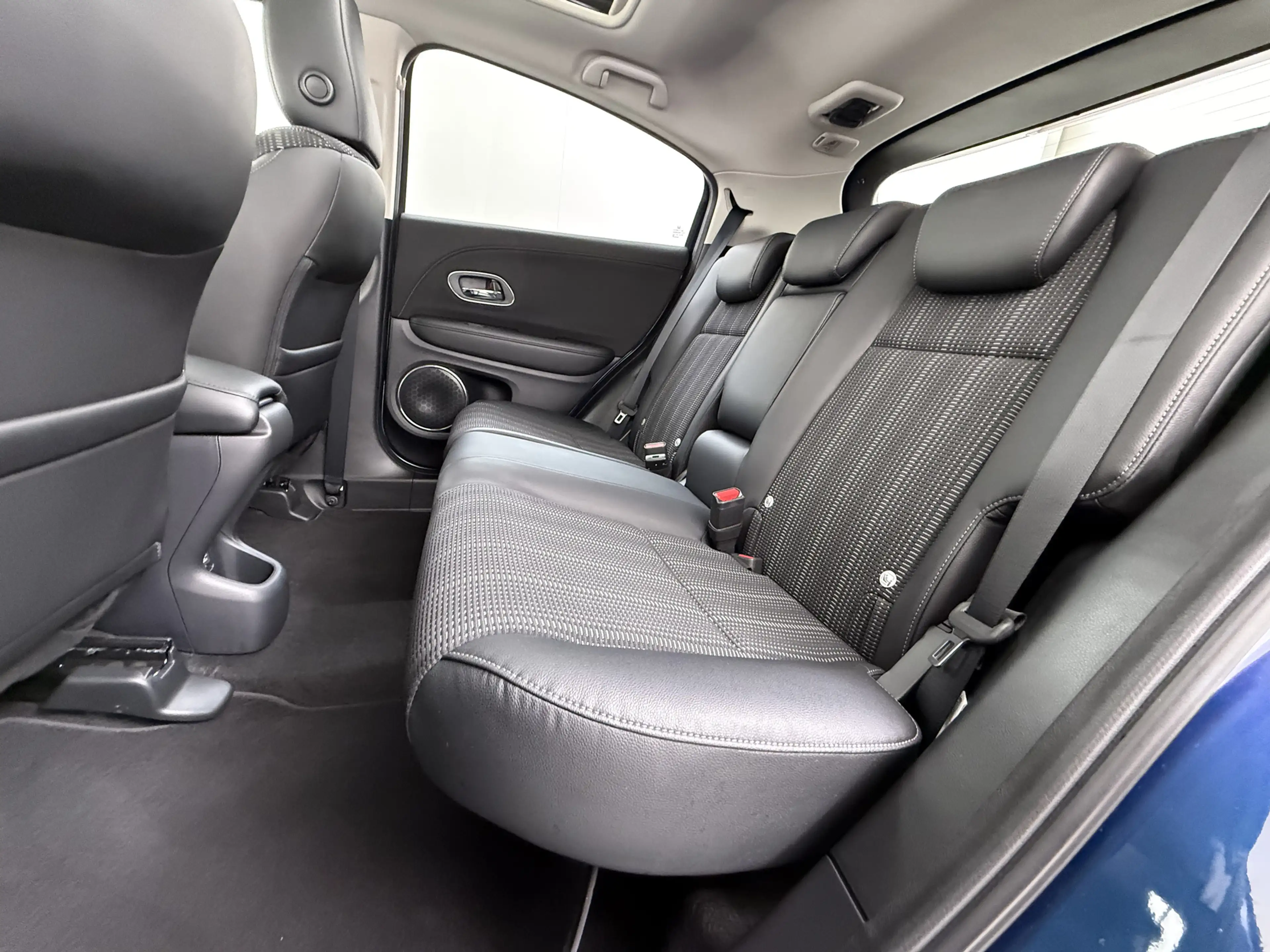 Honda HR-V 1.5 i-VTEC 130pk CVT Executive — photo 20