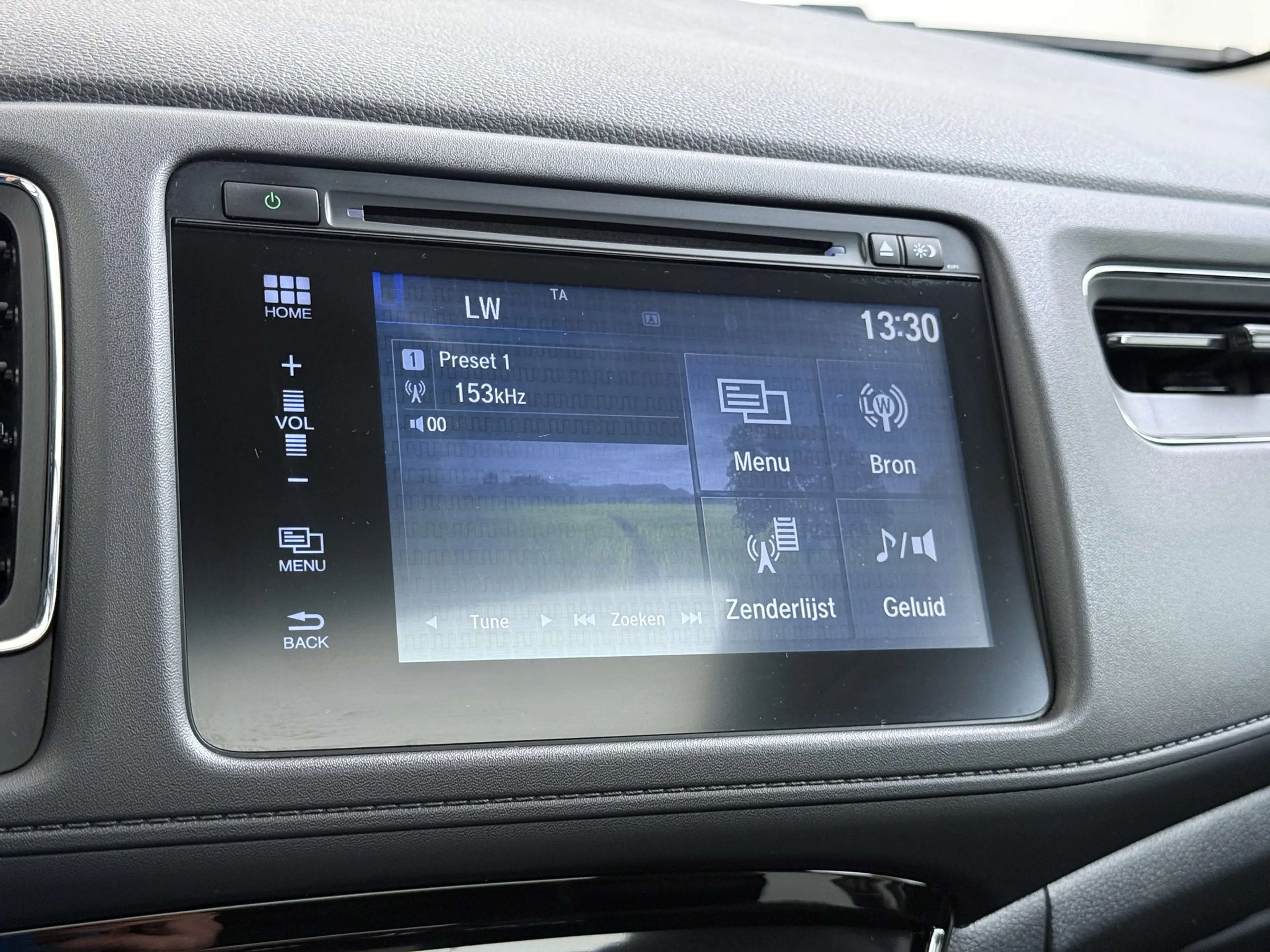 Honda HR-V 1.5 i-VTEC 130pk CVT Executive — photo 33