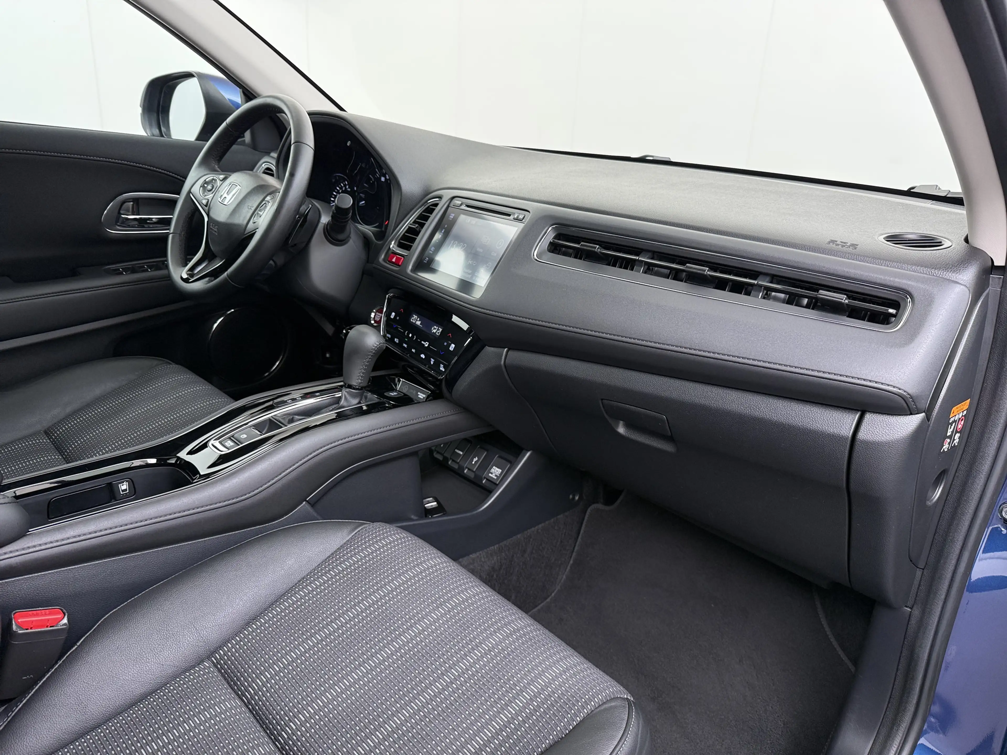 Honda HR-V 1.5 i-VTEC 130pk CVT Executive — photo 41