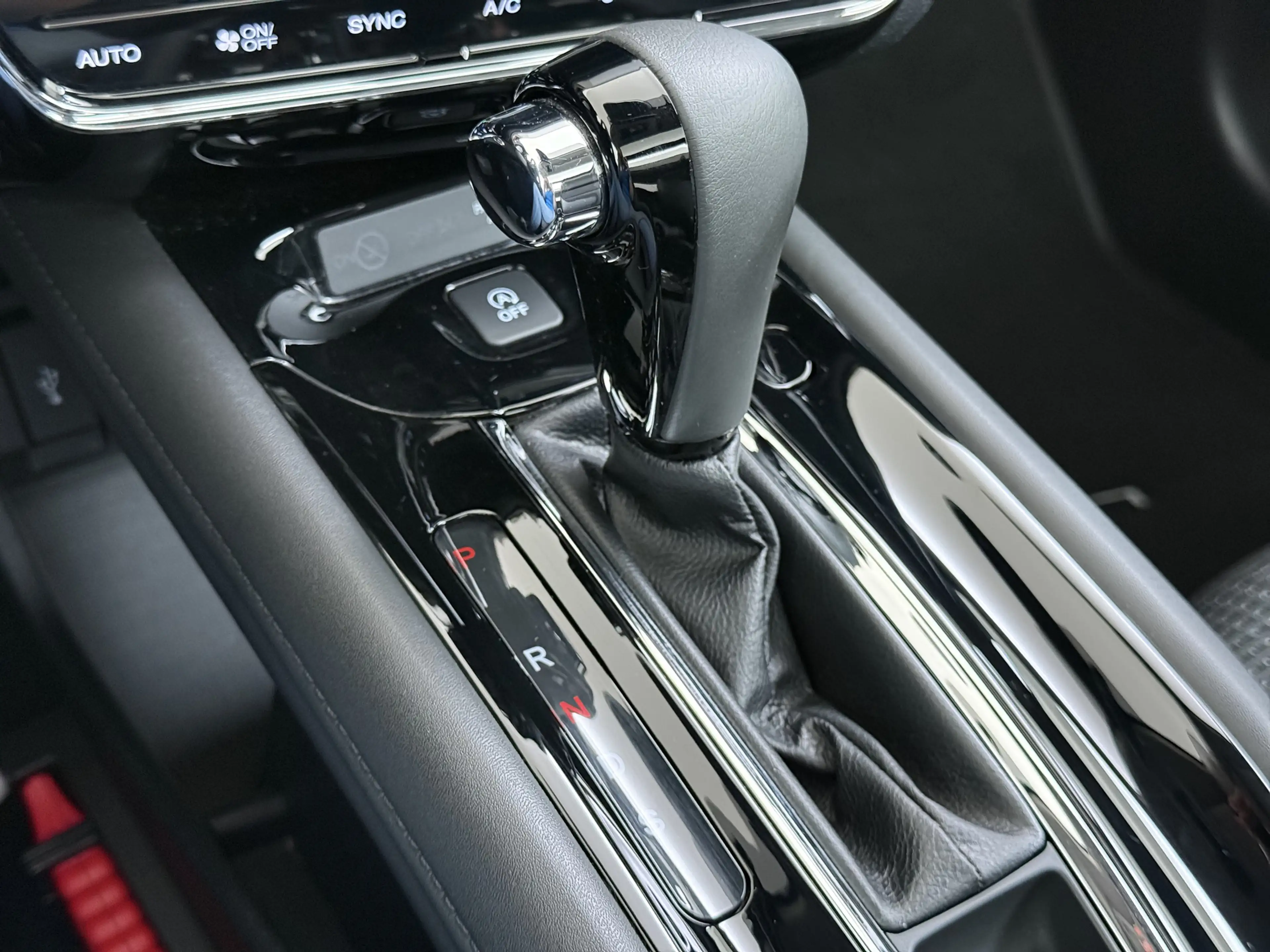 Honda HR-V 1.5 i-VTEC 130pk CVT Executive — photo 39
