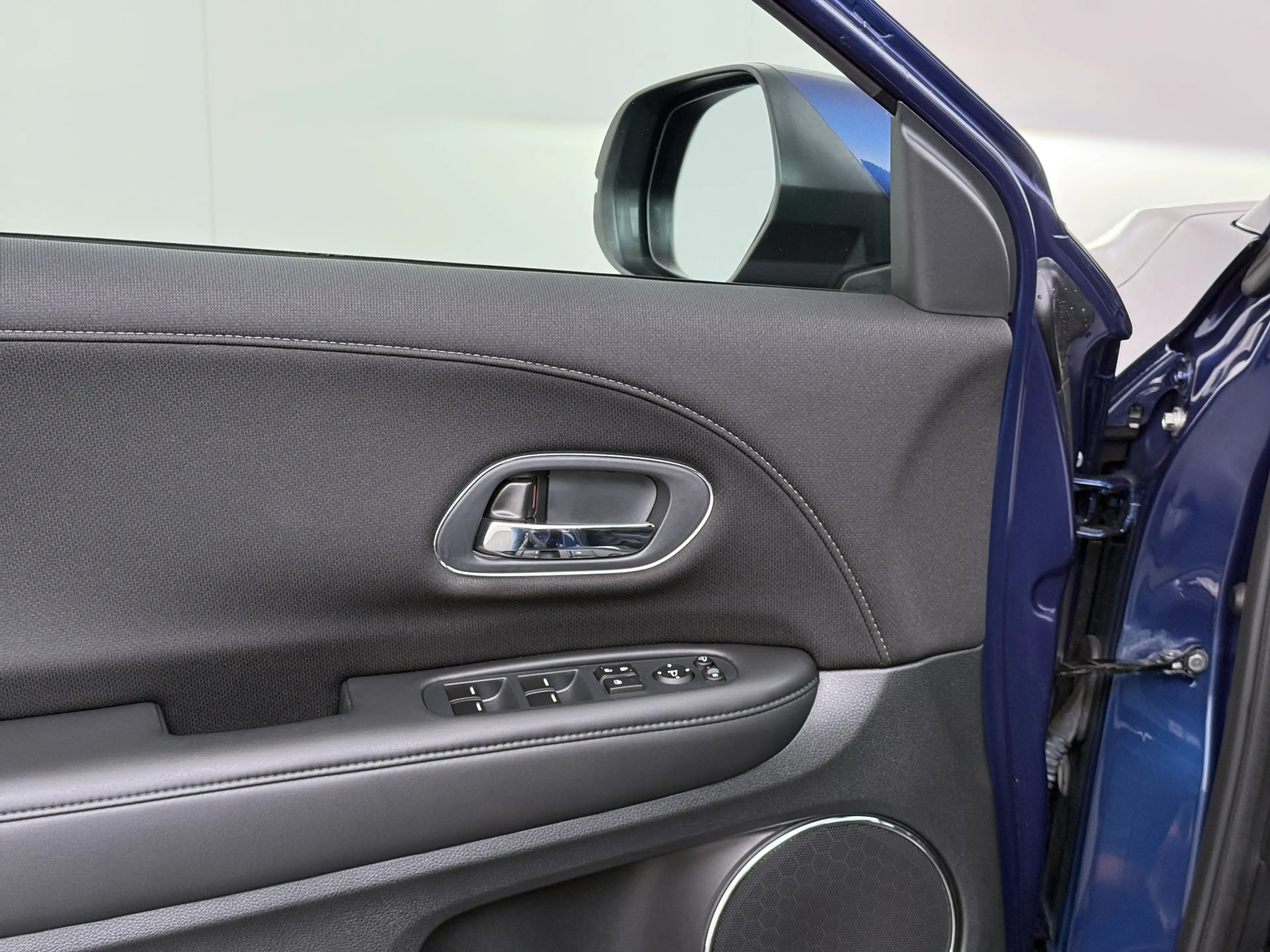 Honda HR-V 1.5 i-VTEC 130pk CVT Executive — photo 15