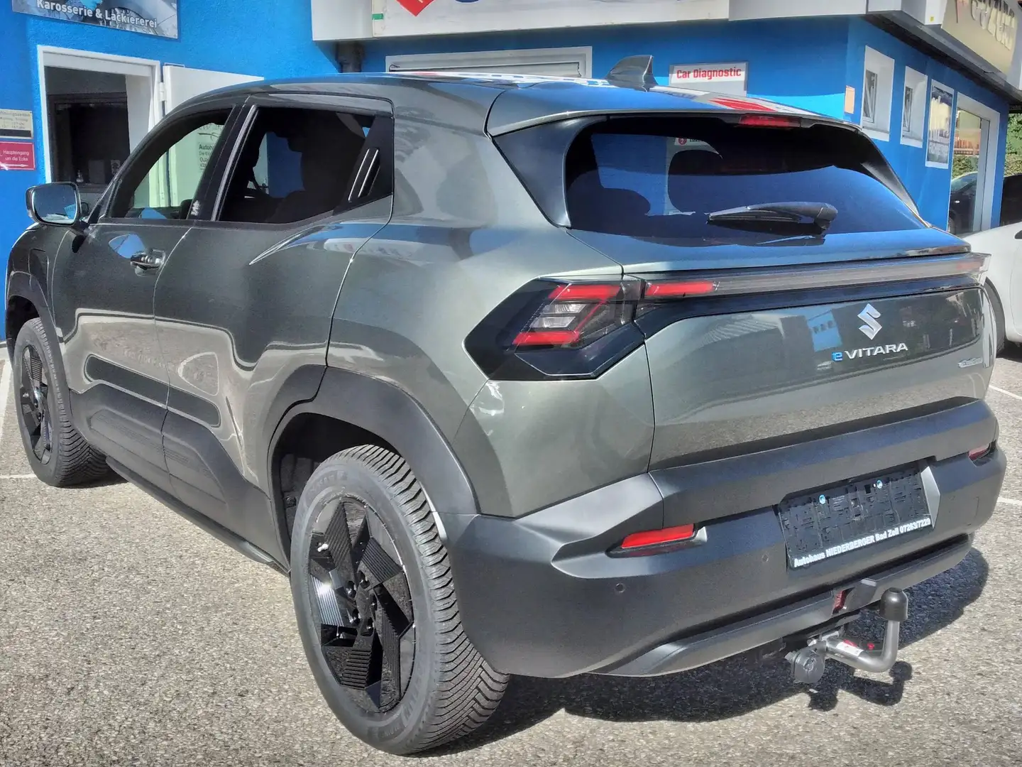 Suzuki Vitara eVitara 61kWh GL+ Allgrip-e Shine Grün - 2