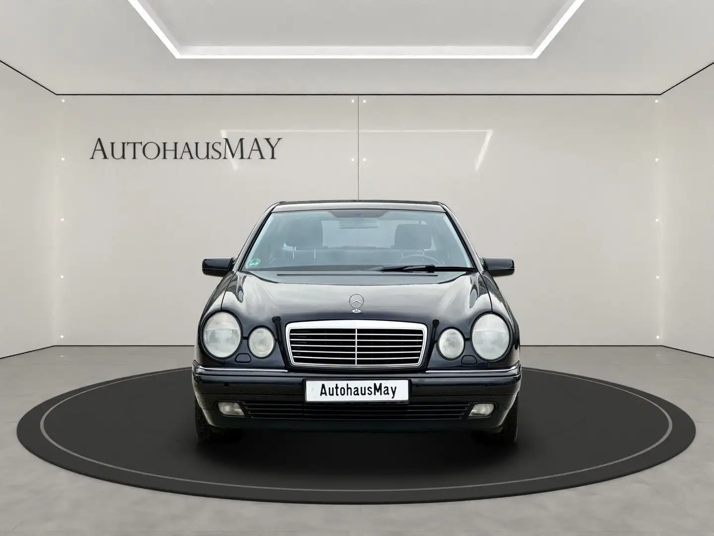 Mercedes-Benz E 430 AVANTGARDE Designo Navi Leder Shd.  Xenon Negro - 2