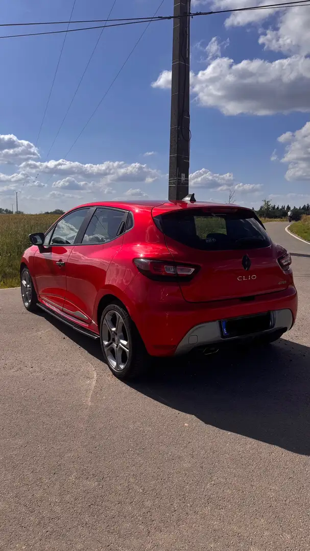Renault Clio 0.9 TCe Energy Intens GT-line 90cv Rood - 1