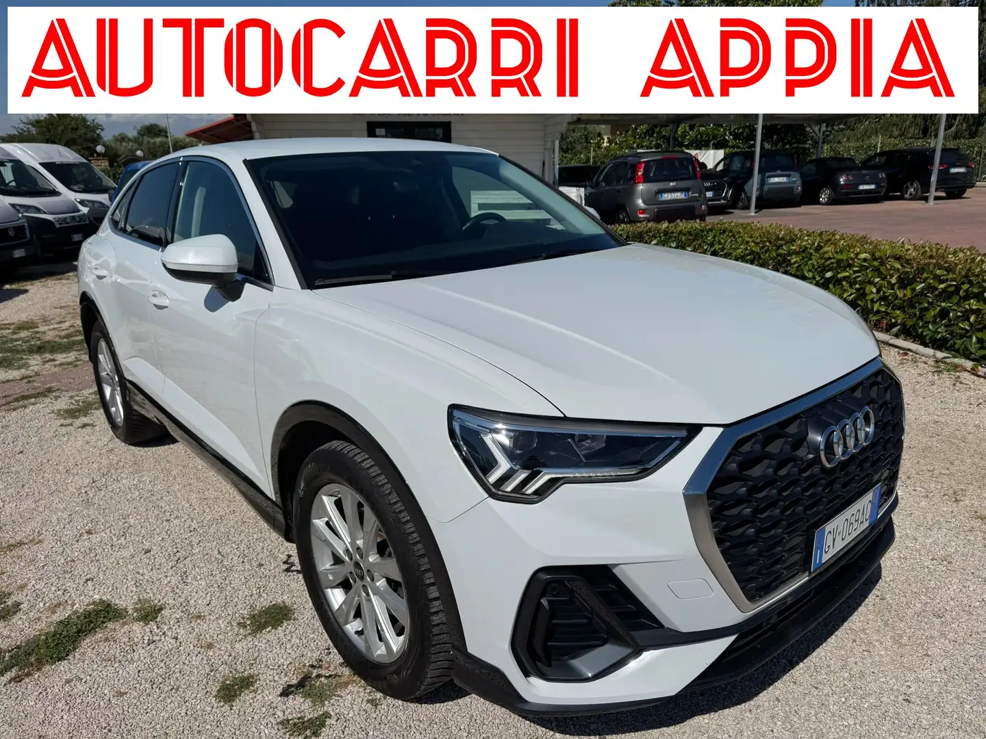 Audi Q3 Sportback 1.5tfsi mhev Business Plus s-tronic Weiß - 1