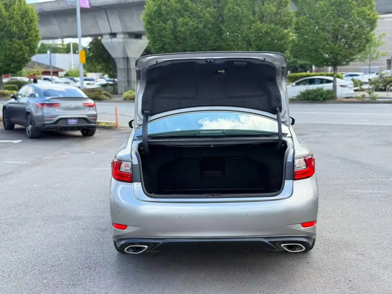 Lexus ES снимка Lexus ES