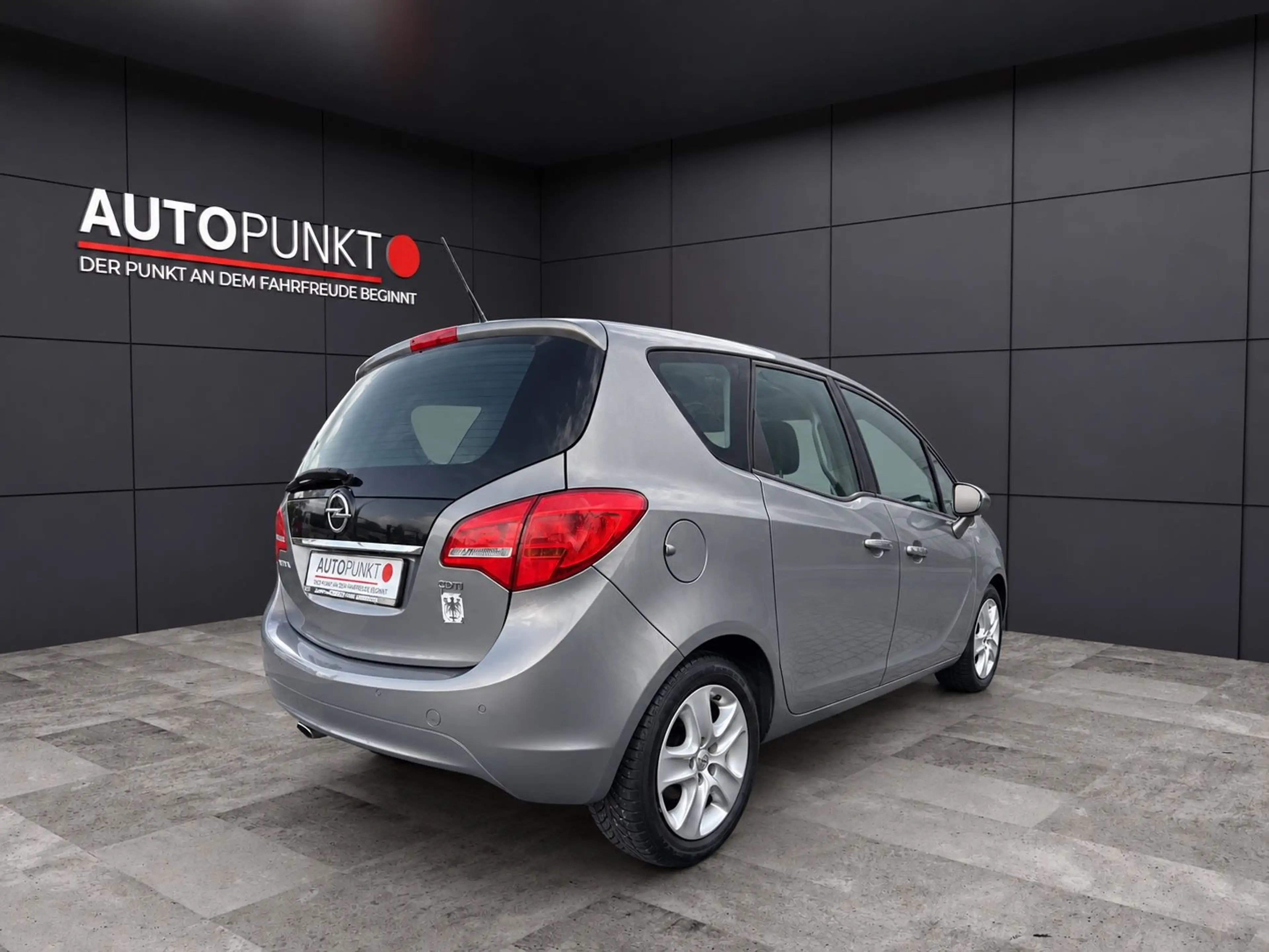 Opel Meriva B INNOVATION 1.7CDTI NAVI 88TKM PDC SHZ — photo 8