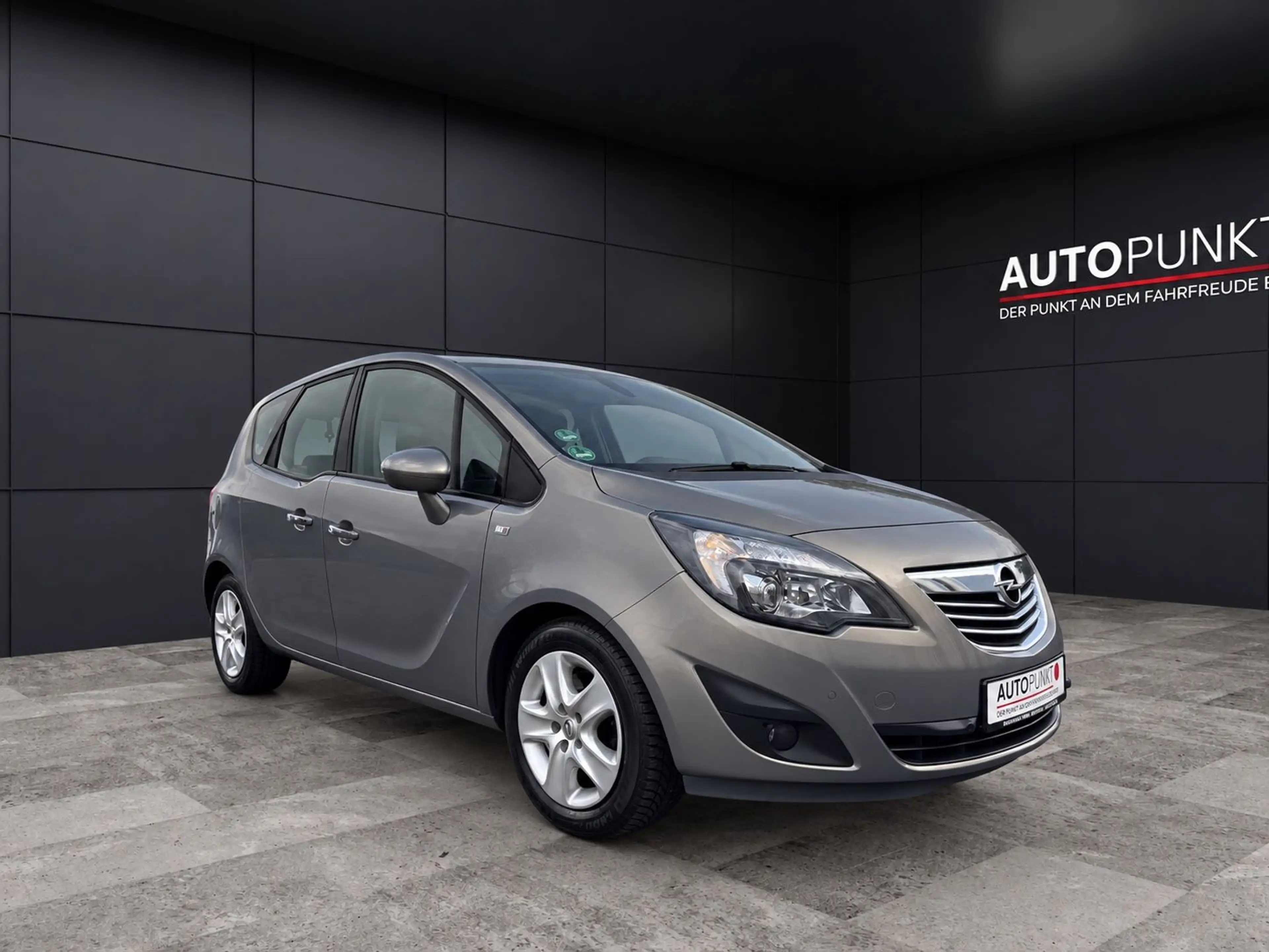 Opel Meriva B INNOVATION 1.7CDTI NAVI 88TKM PDC SHZ — photo 4