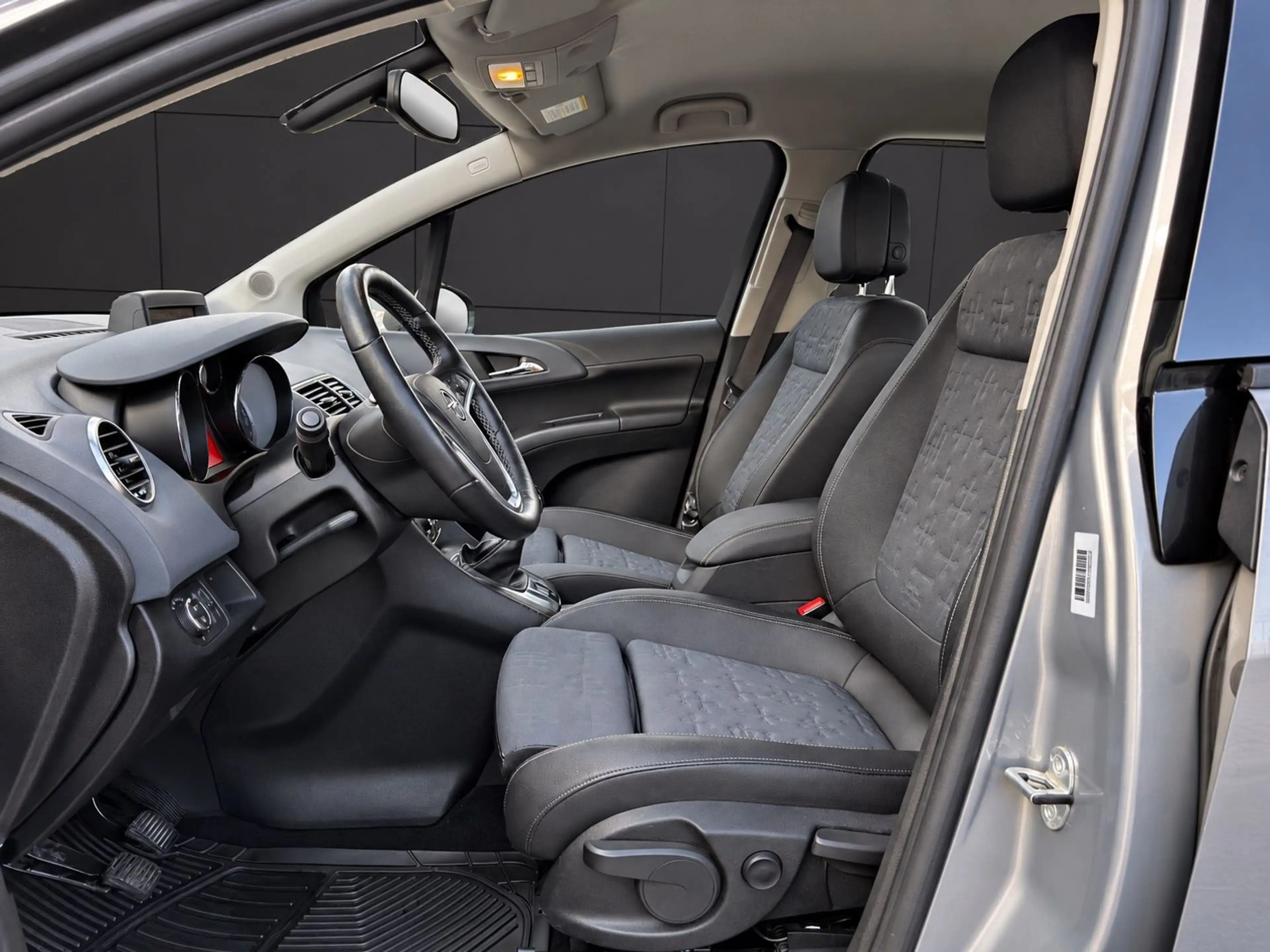 Opel Meriva B INNOVATION 1.7CDTI NAVI 88TKM PDC SHZ — photo 11