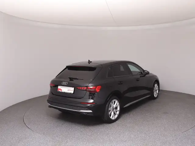 Audi A3 view 4