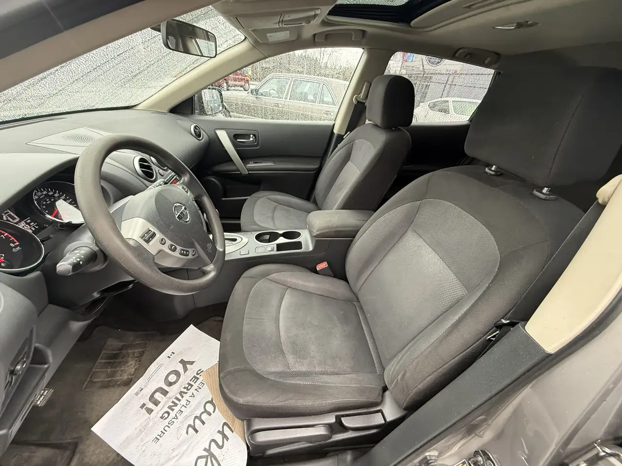 Nissan Rogue снимка Nissan Rogue