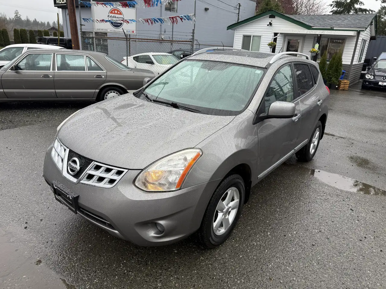 Nissan Rogue снимка Nissan Rogue