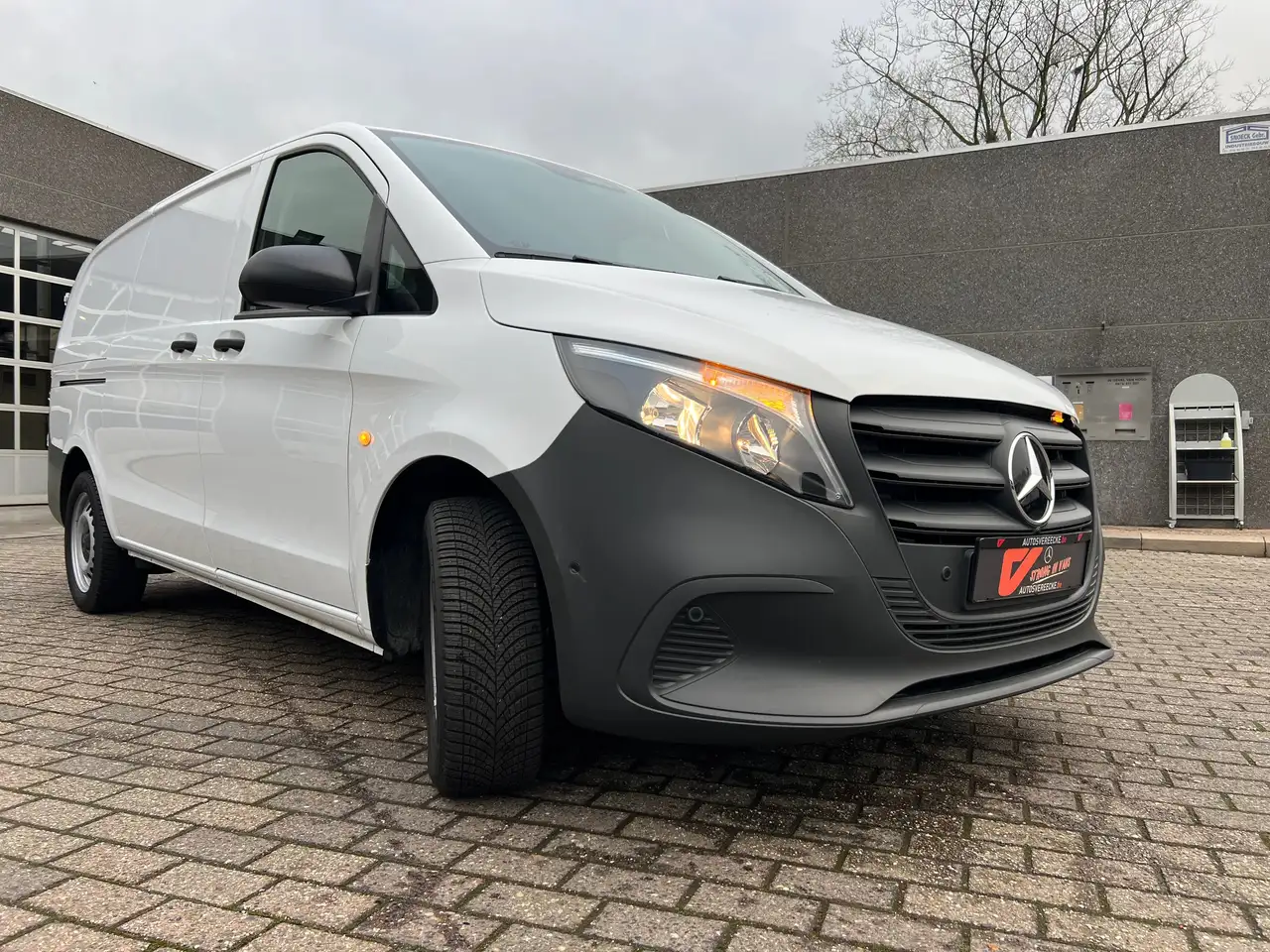 Mercedes-Benz Vito 114 L2 RWD AUTO (33.250€ex.) — foto 2