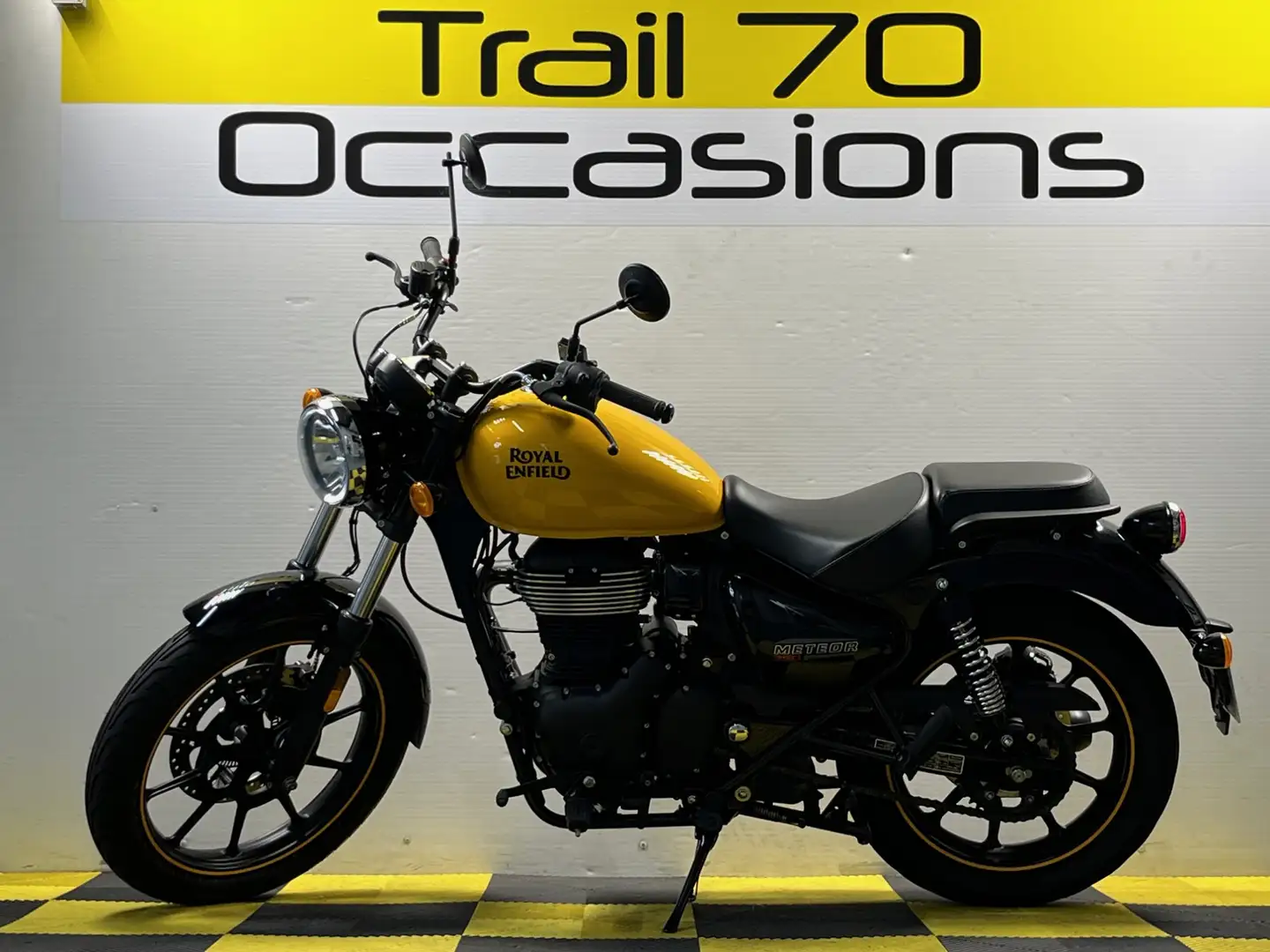 Royal Enfield Meteor 350 Jaune - 2
