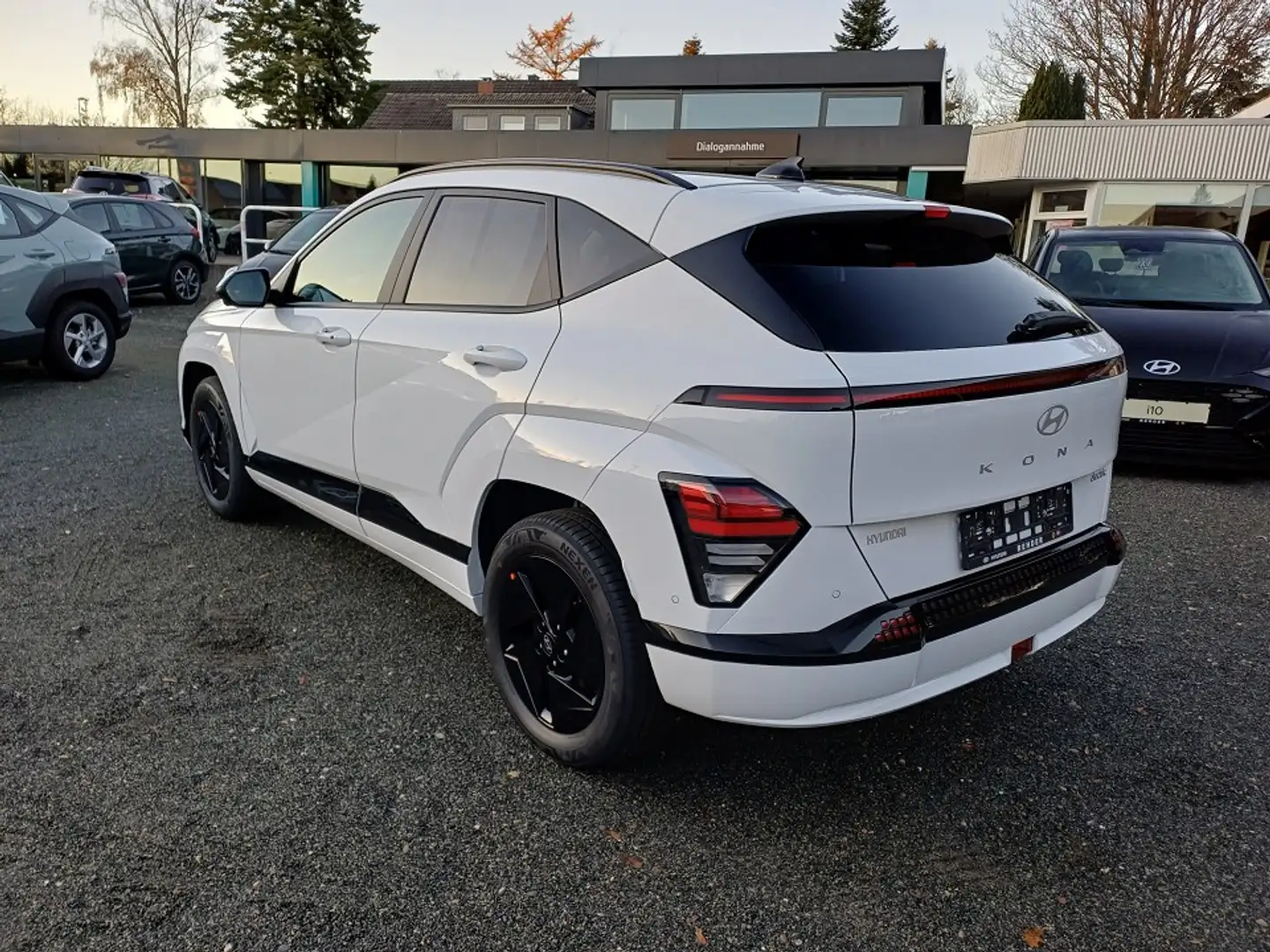 Hyundai KONA 65kWh (204 PS) Trend Assistenz-Paket Blanc - 2