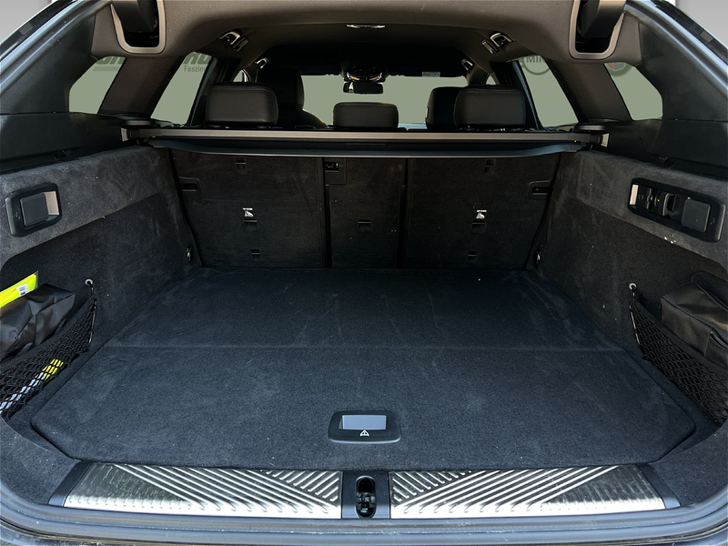 BMW 550 e xDrive Touring M Sportpaket Head-Up DAB — photo 12