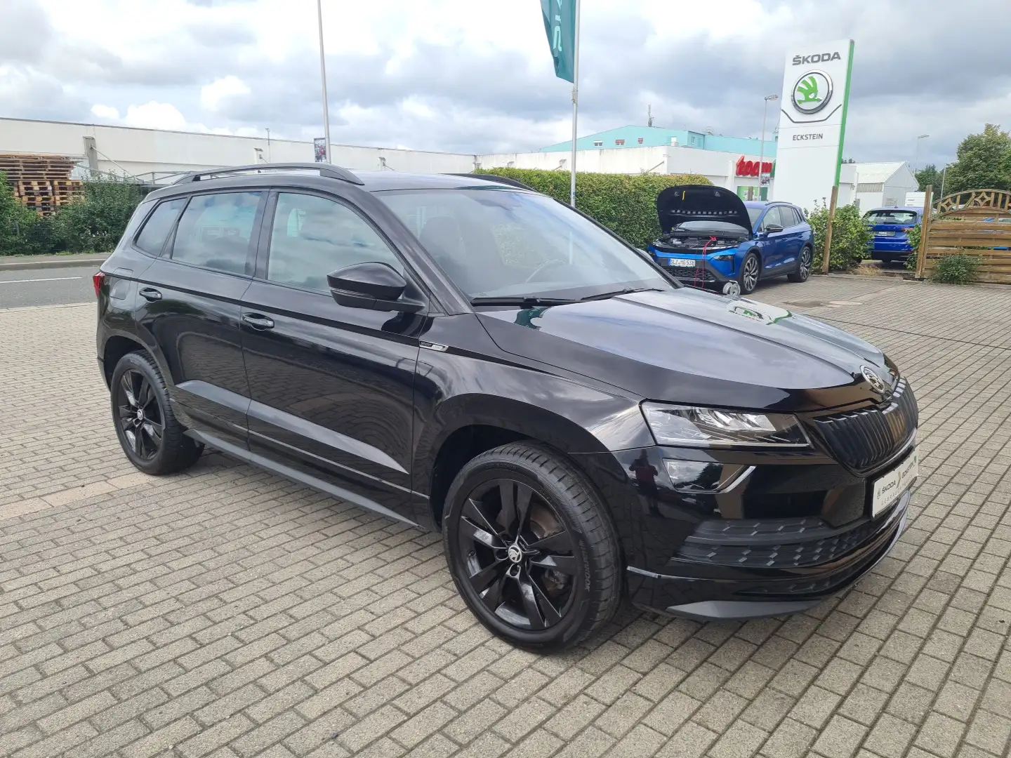 Skoda Karoq Sportline 4x4 2.0 TSI Noir - 1