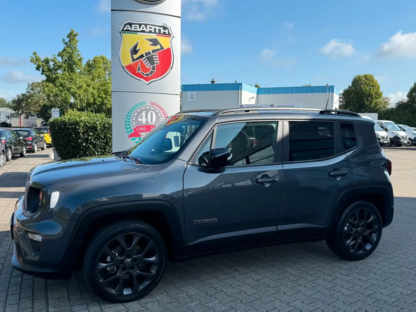 Jeep Renegade Jeep Renegade e-Hybrid S-Edition Automatik Leder Gris - 2