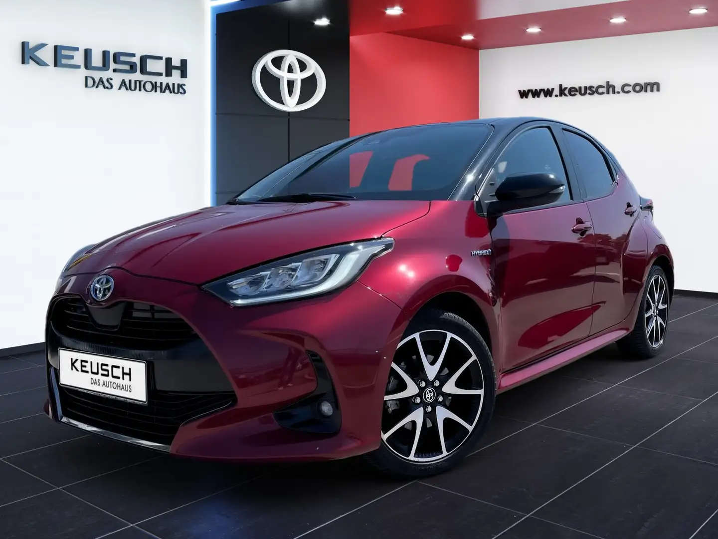 Toyota Yaris YARIS 1,5 HYBRID 5-TG. STYLE Grün - 1