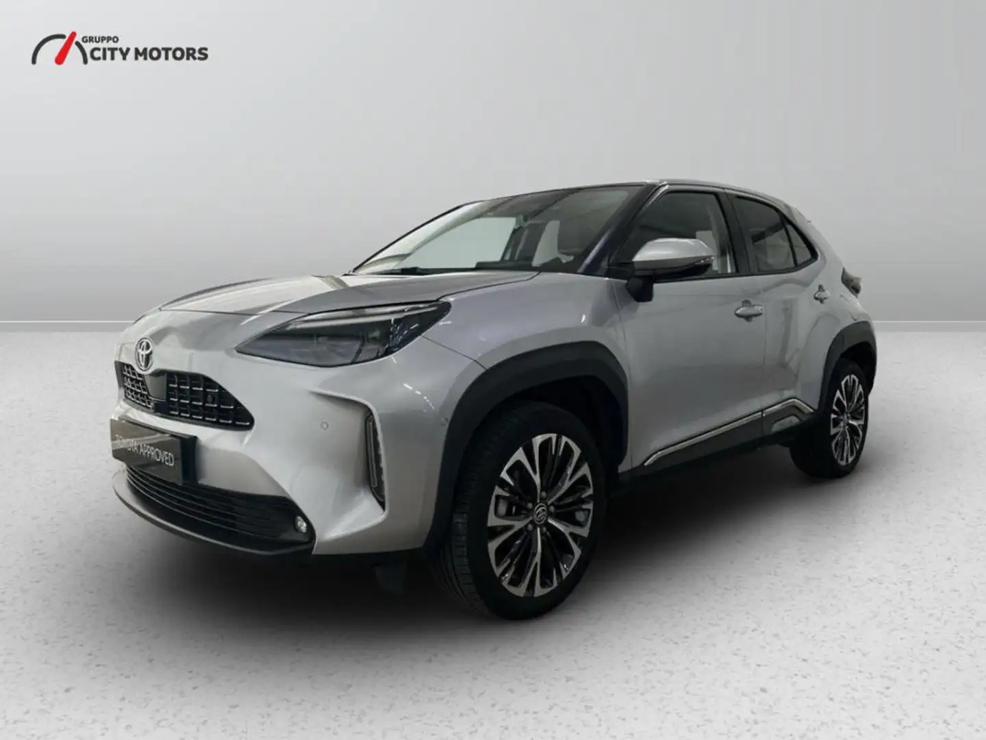 Toyota Yaris Cross 1.5h Lounge awd-i 116cv e-cvt Argento - 1