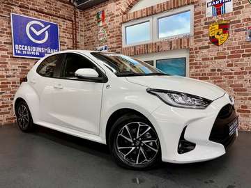 Yaris 1.5 Hybrid 92cv Auto TEAM DEUTSCHLAND