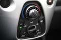 Toyota Aygo 1.0 VVT-i x-play | Airconditioning | Apple Carplay Gris - thumbnail 11