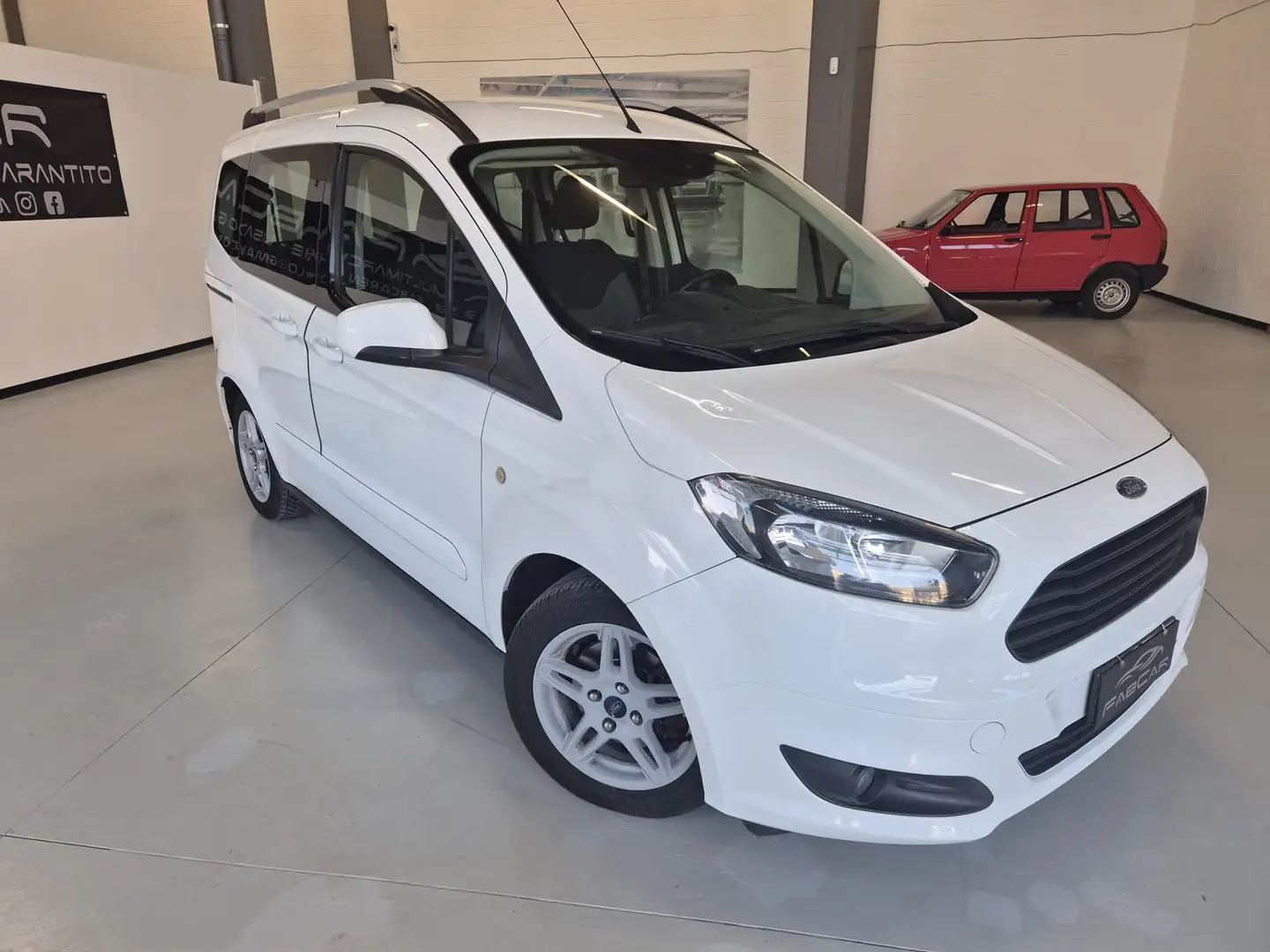 Ford Tourneo Courier Blanc - 1