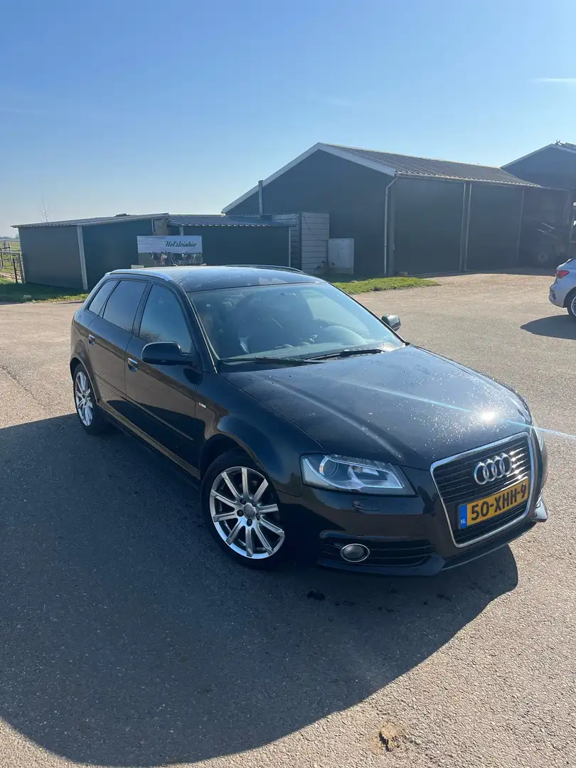 Audi A3 1.8 TFSI Amb. PL.S. Zwart - 1