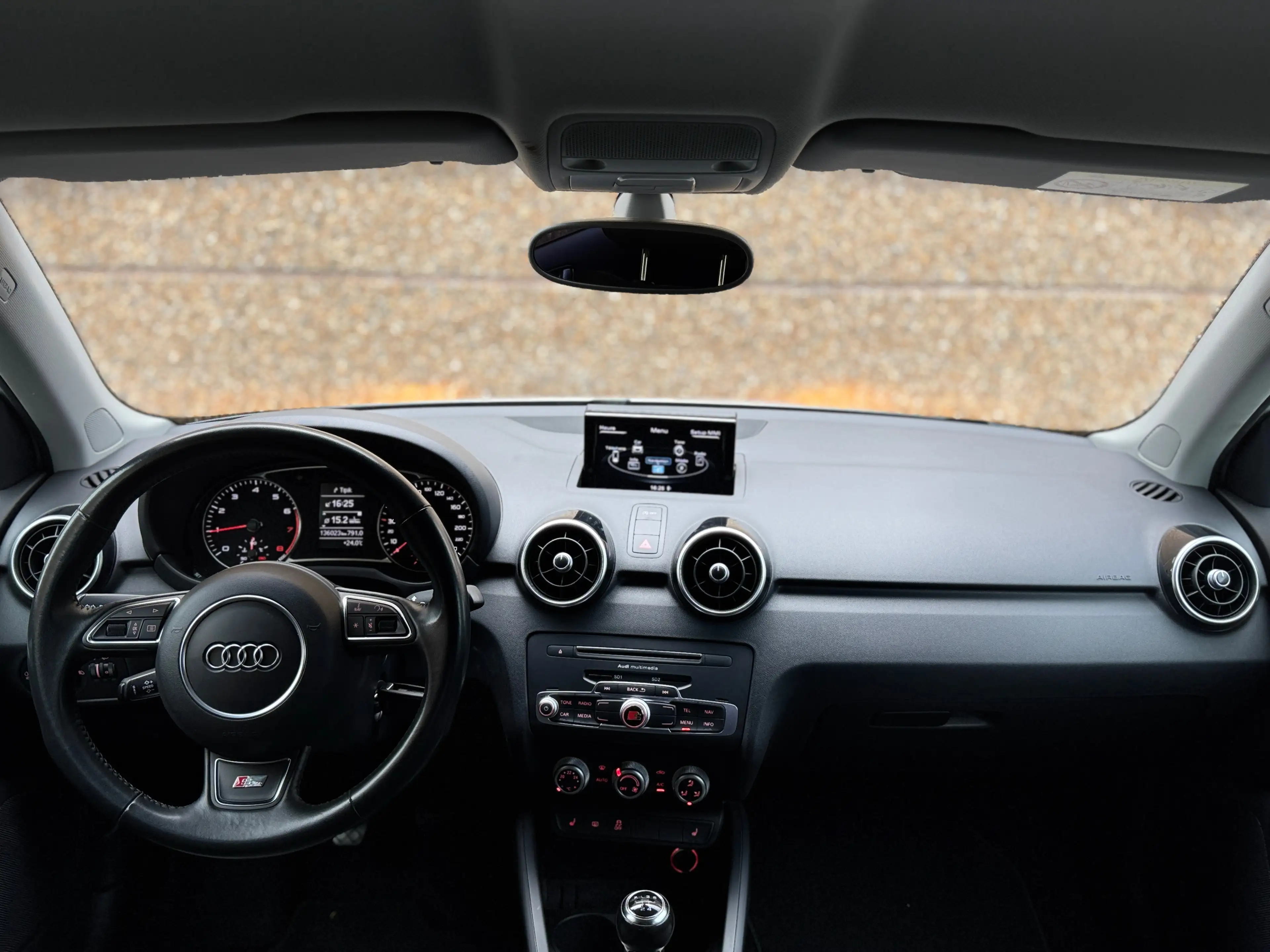 Audi A1 A1   1.0 TFSI S Line /Siéges Sport/Gps/Airco/Garantie 12mois — photo 8