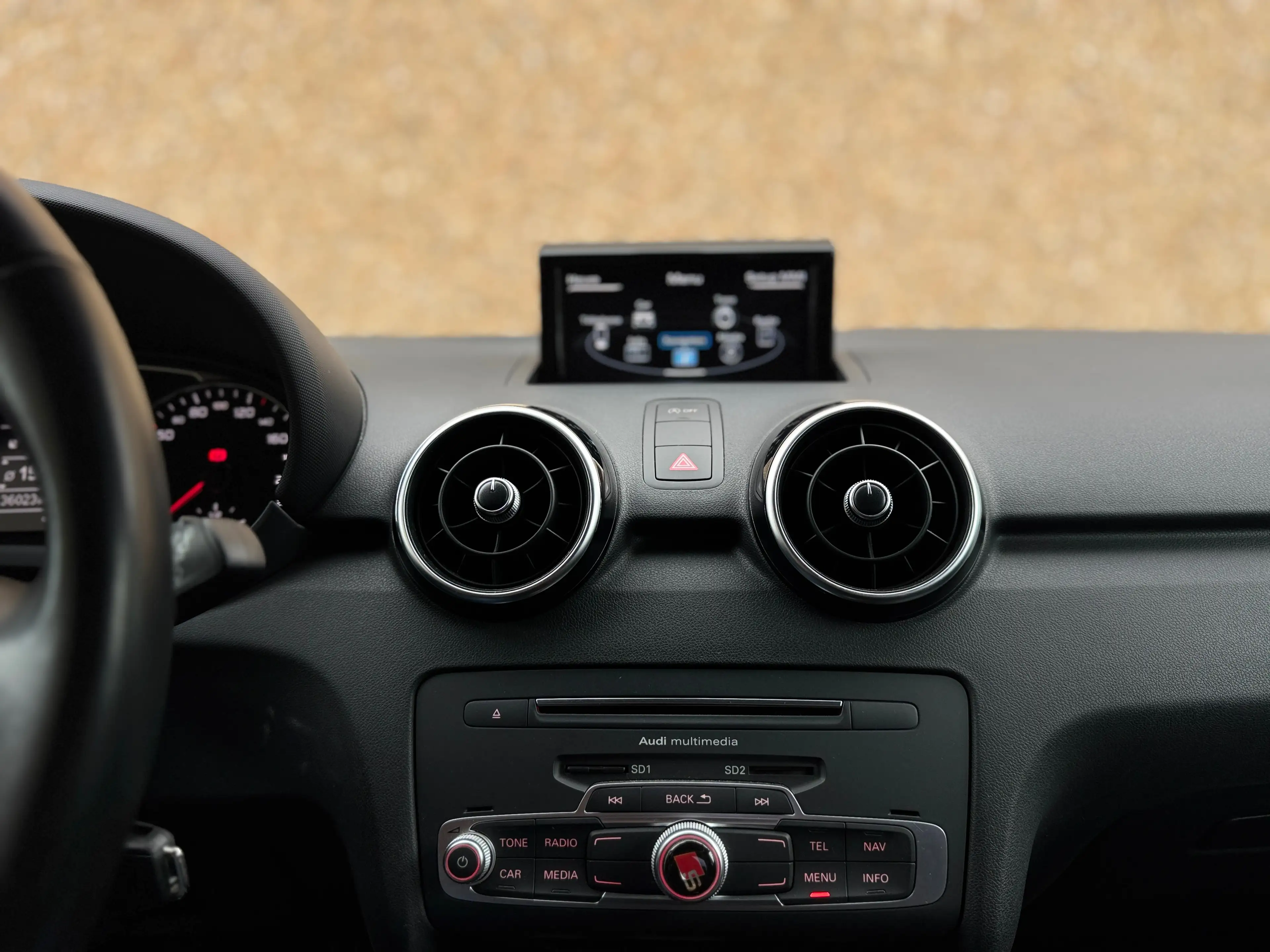 Audi A1 A1   1.0 TFSI S Line /Siéges Sport/Gps/Airco/Garantie 12mois — photo 11