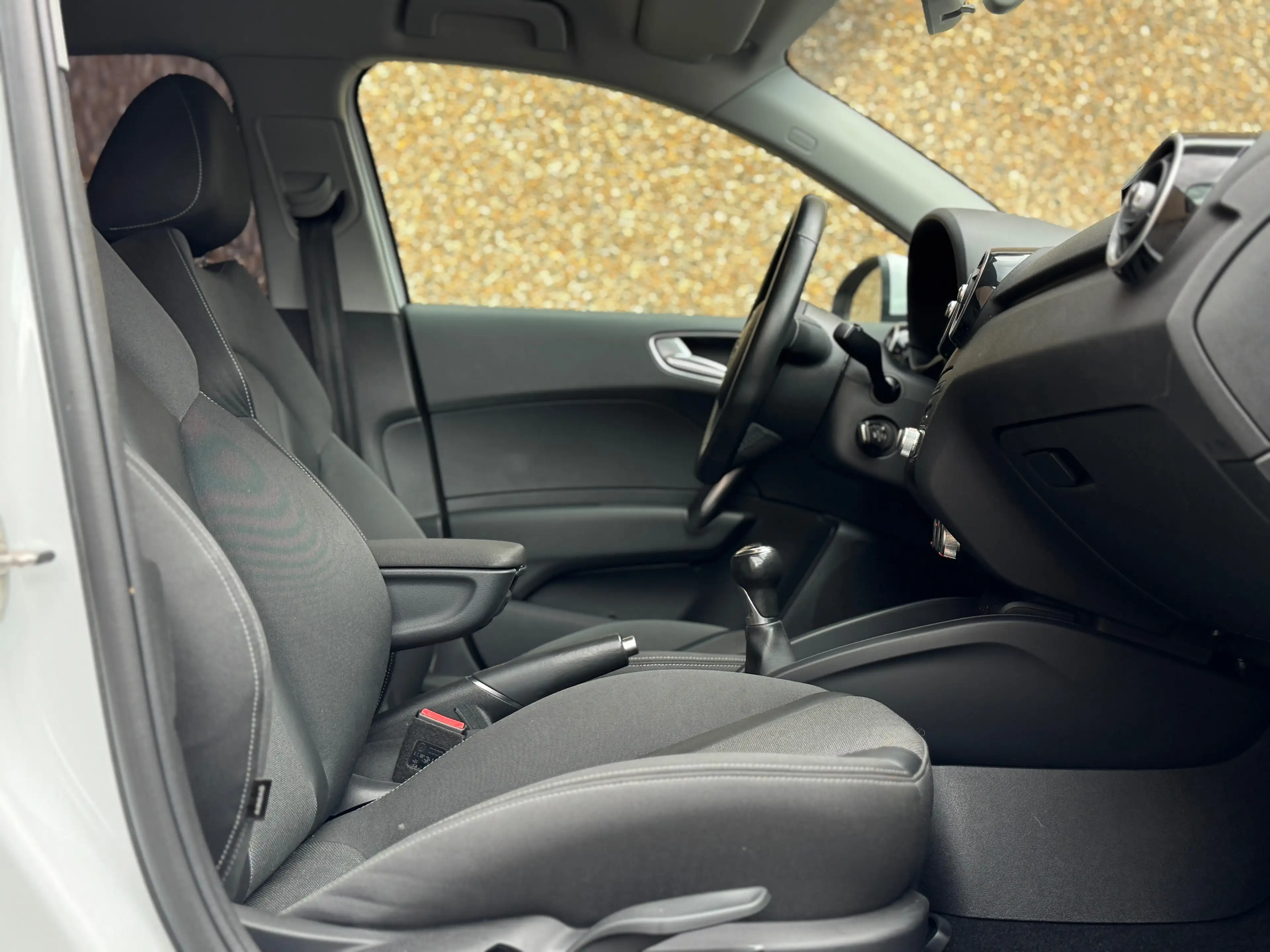 Audi A1 A1   1.0 TFSI S Line /Siéges Sport/Gps/Airco/Garantie 12mois — photo 12