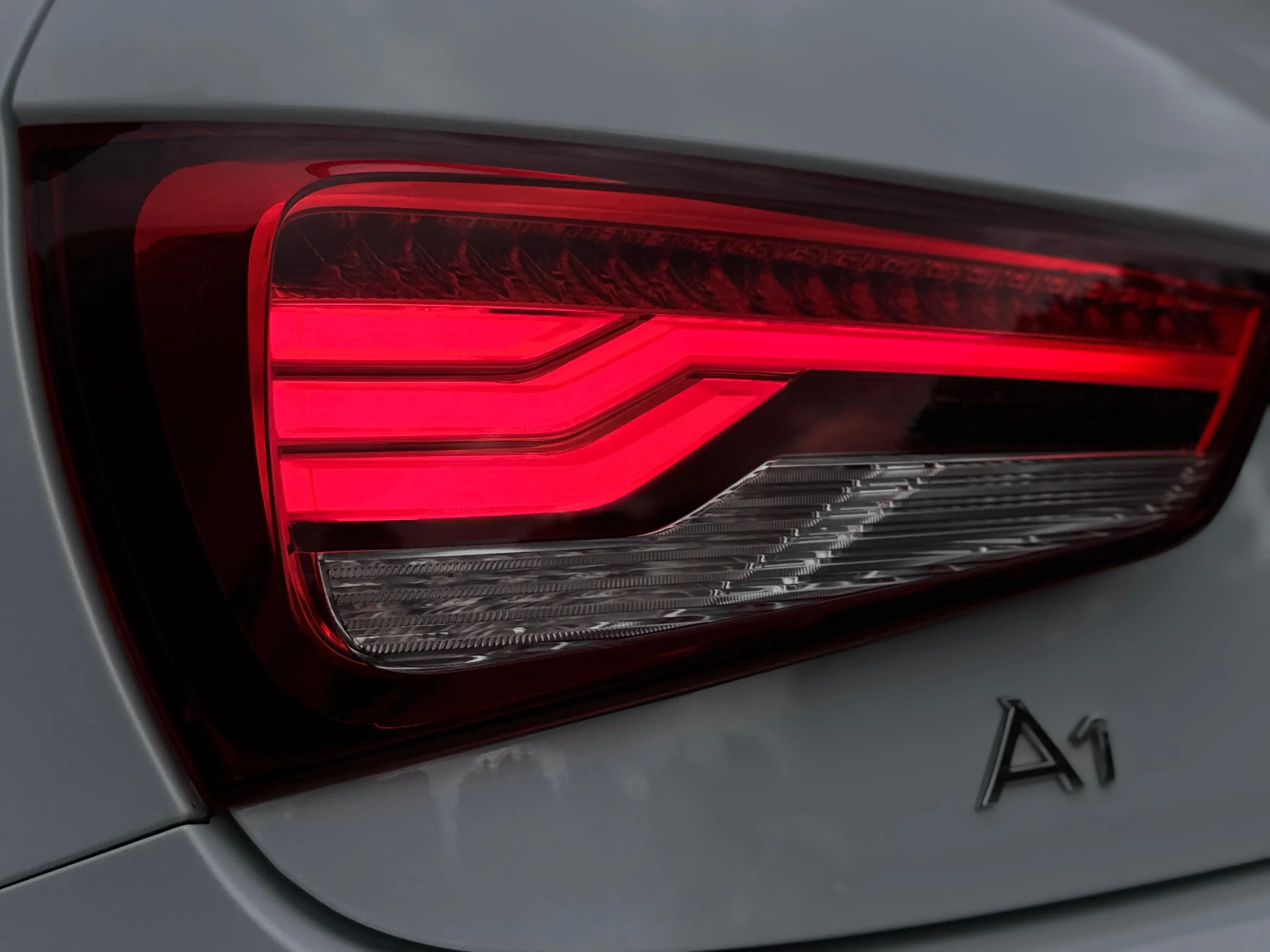 Audi A1 A1   1.0 TFSI S Line /Siéges Sport/Gps/Airco/Garantie 12mois — photo 7