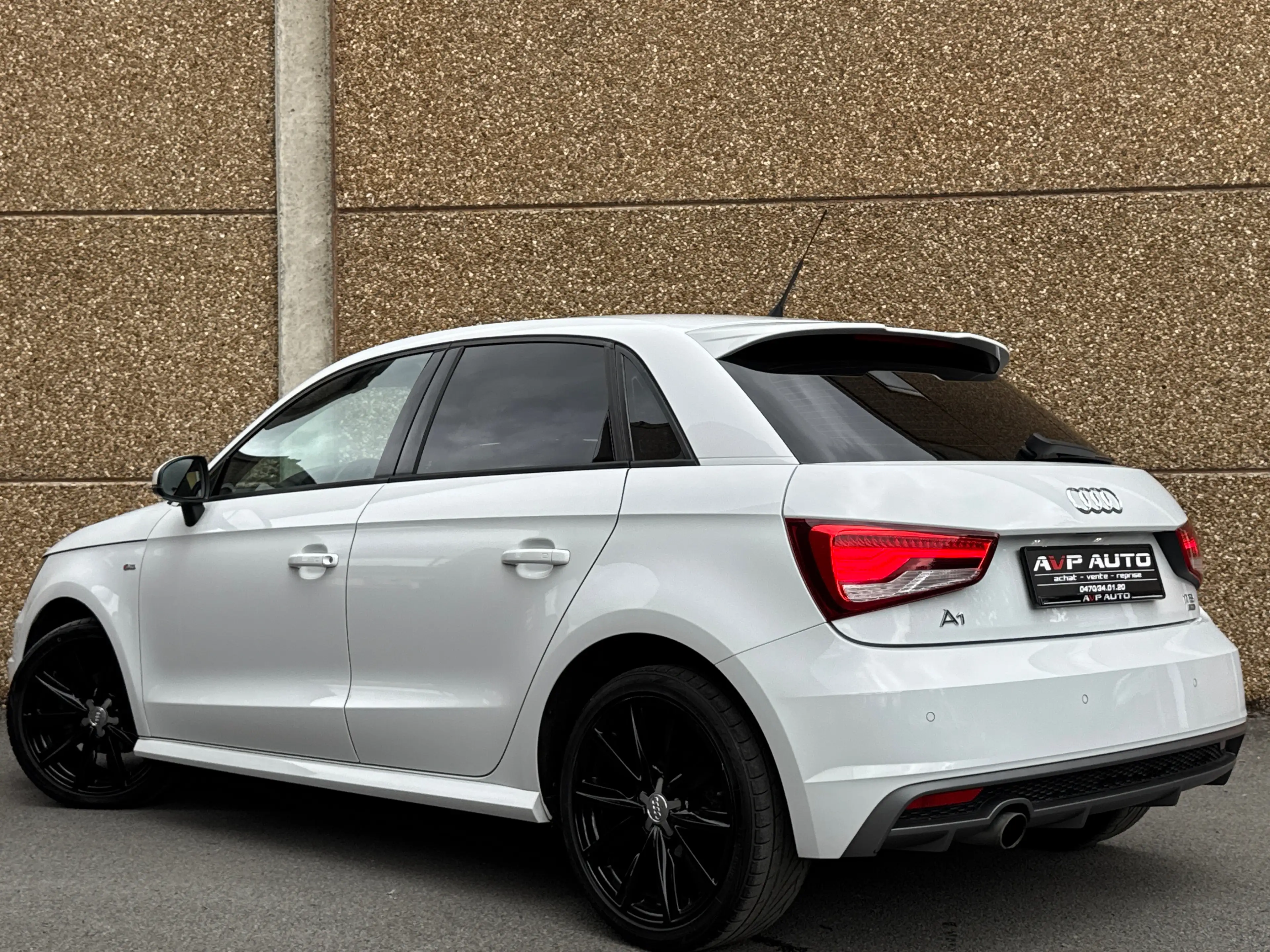 Audi A1 A1   1.0 TFSI S Line /Siéges Sport/Gps/Airco/Garantie 12mois — photo 3