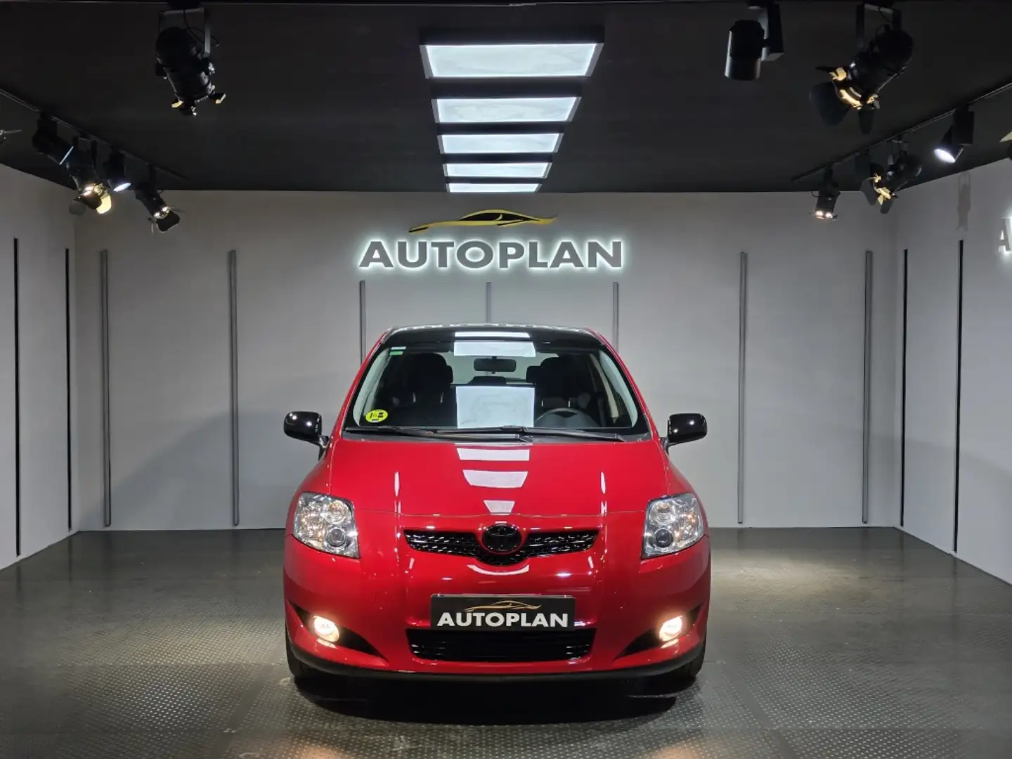 Toyota Auris 1.4D-4D Rouge - 2