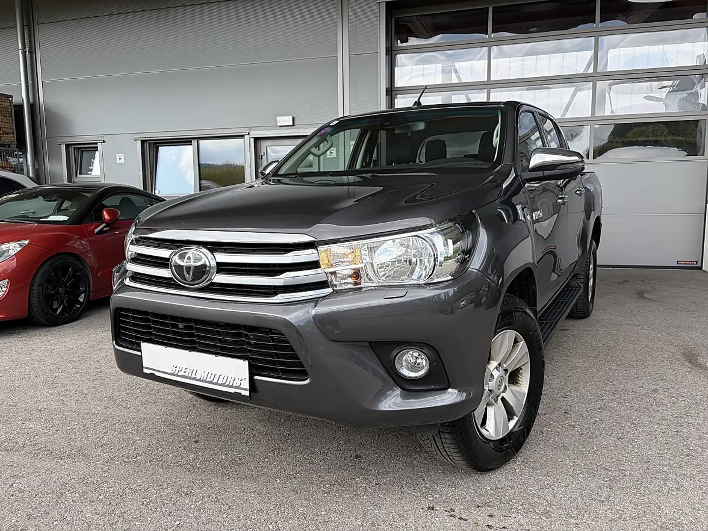 Toyota Hilux DK Active 4x4 2,4 D-4D Grau - 1