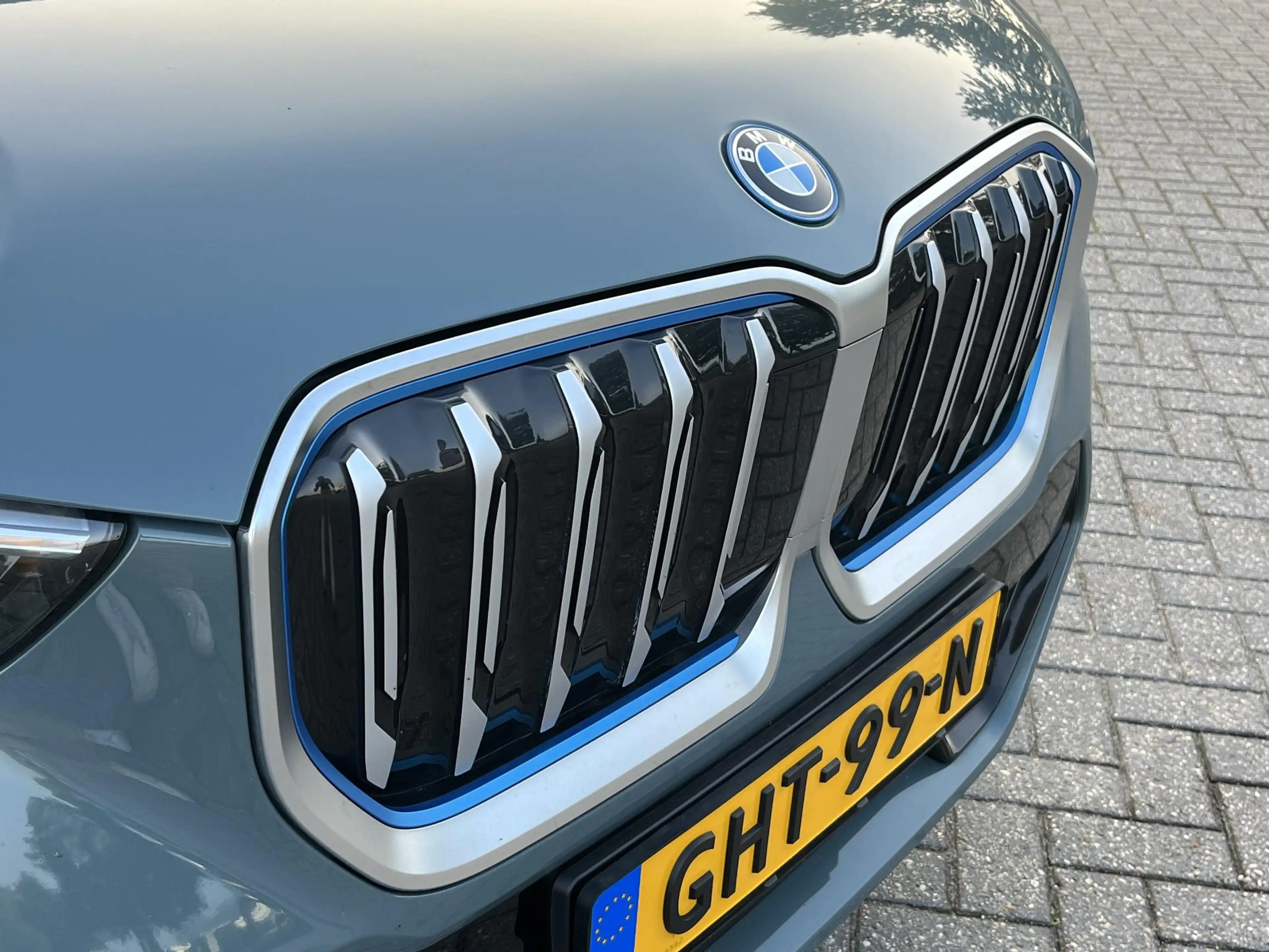 BMW iX1 xDrive30 67 kWh M-Sport/CAMERA/LED — photo 8