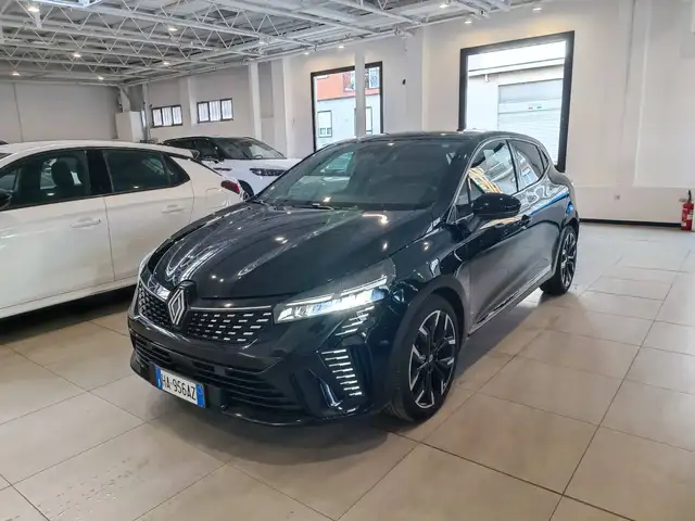 2025 Renault Clio in Black for sale