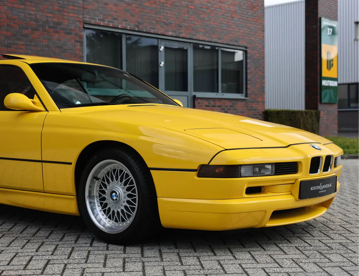 BMW 850 8-serie CSi, foto 8