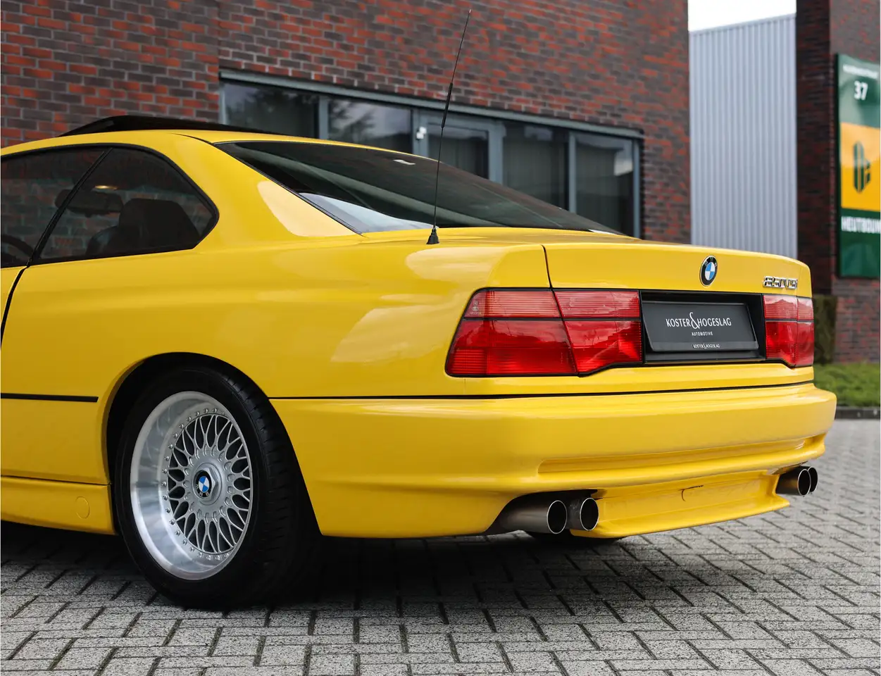 BMW 850 8-serie CSi, foto 11