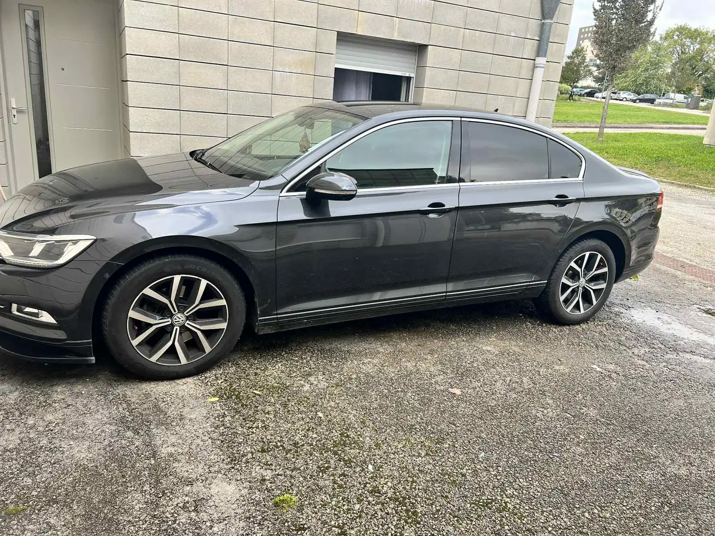 Volkswagen Passat 2.0 TDI 150 DSG7 Confortline - 1