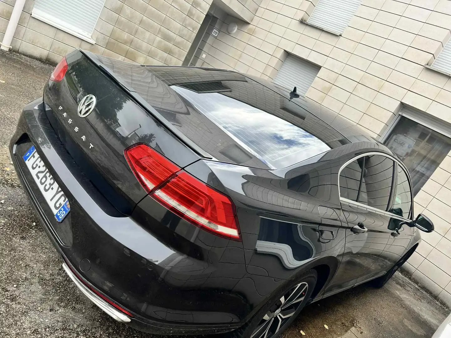 Volkswagen Passat 2.0 TDI 150 DSG7 Confortline - 2