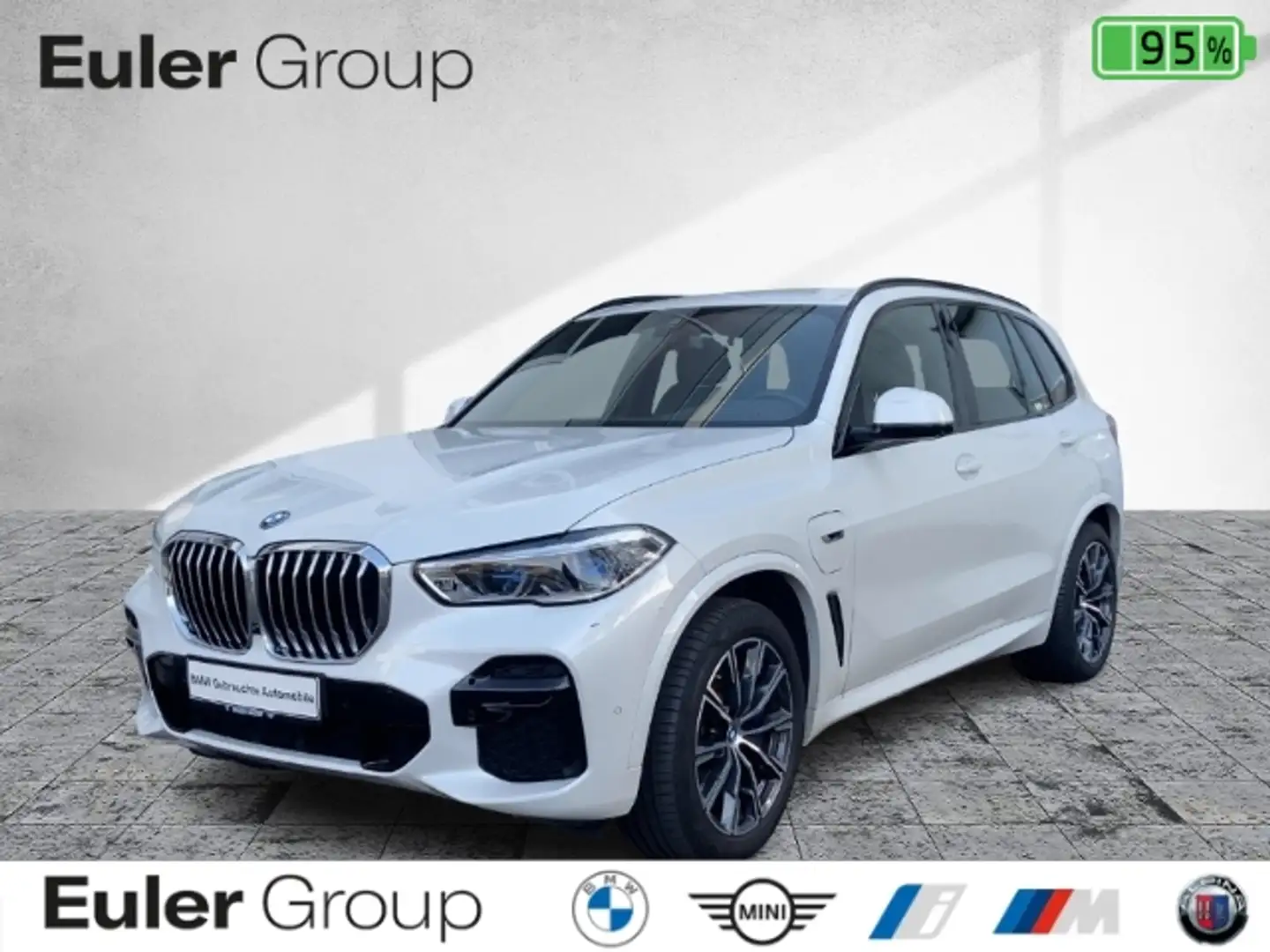 BMW X5 xDrive 45e Sportpaket HUD Luftfederung AD Niveau N Weiß - 1
