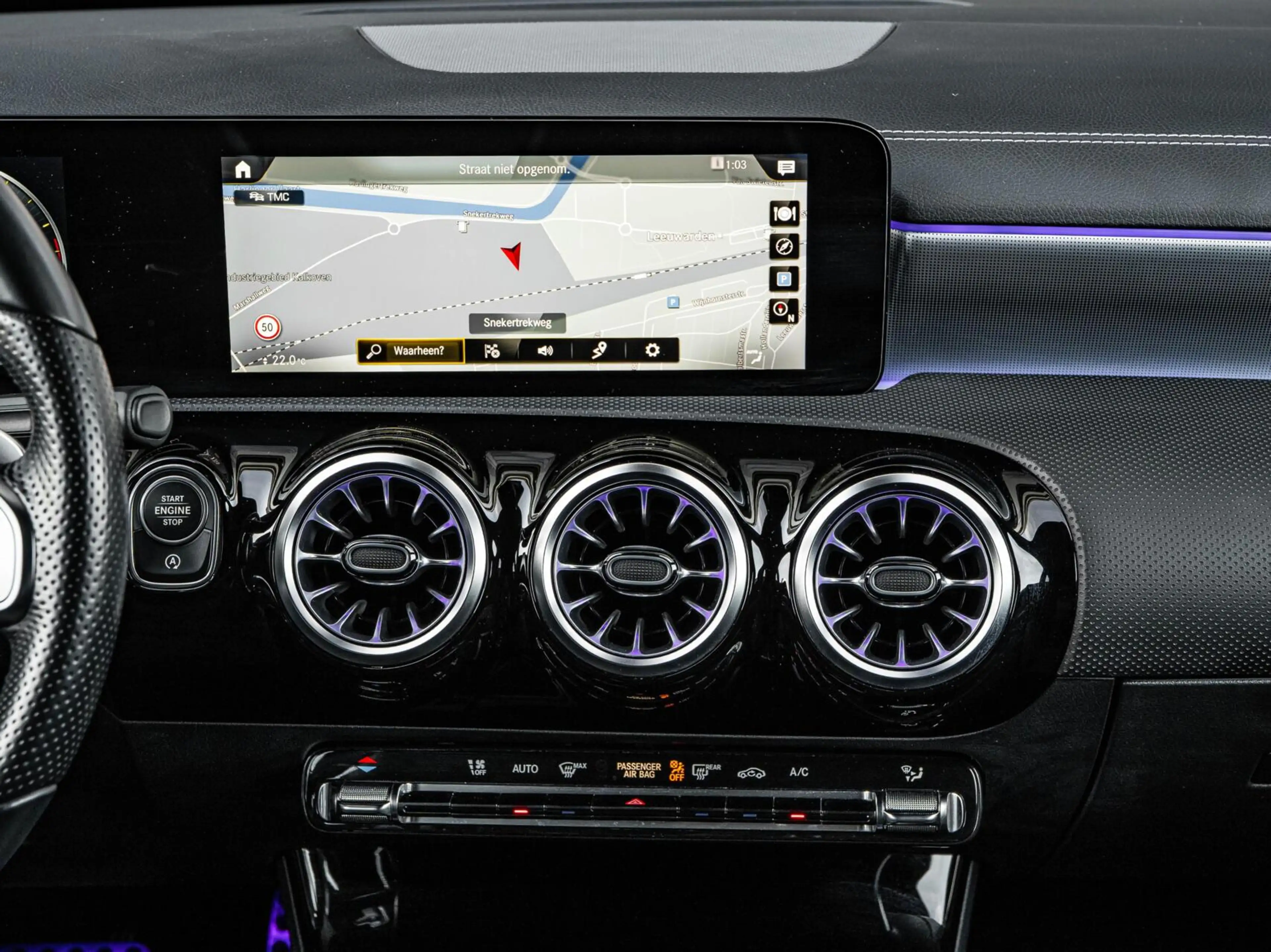 Mercedes-Benz A 200 AMG Night Edition 163 PK | Panoramadak | Sfeerverl — photo 22