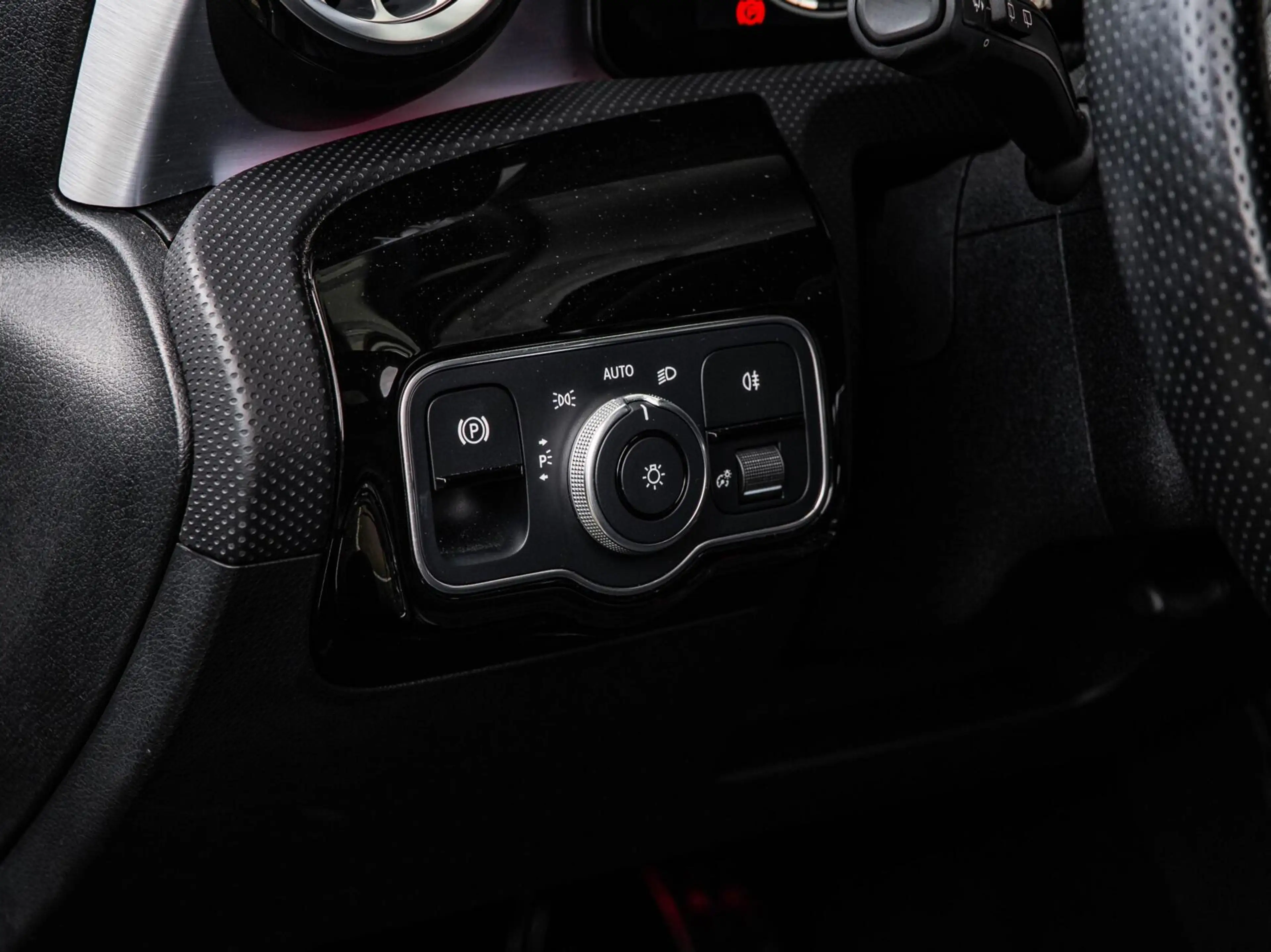 Mercedes-Benz A 200 AMG Night Edition 163 PK | Panoramadak | Sfeerverl — photo 38