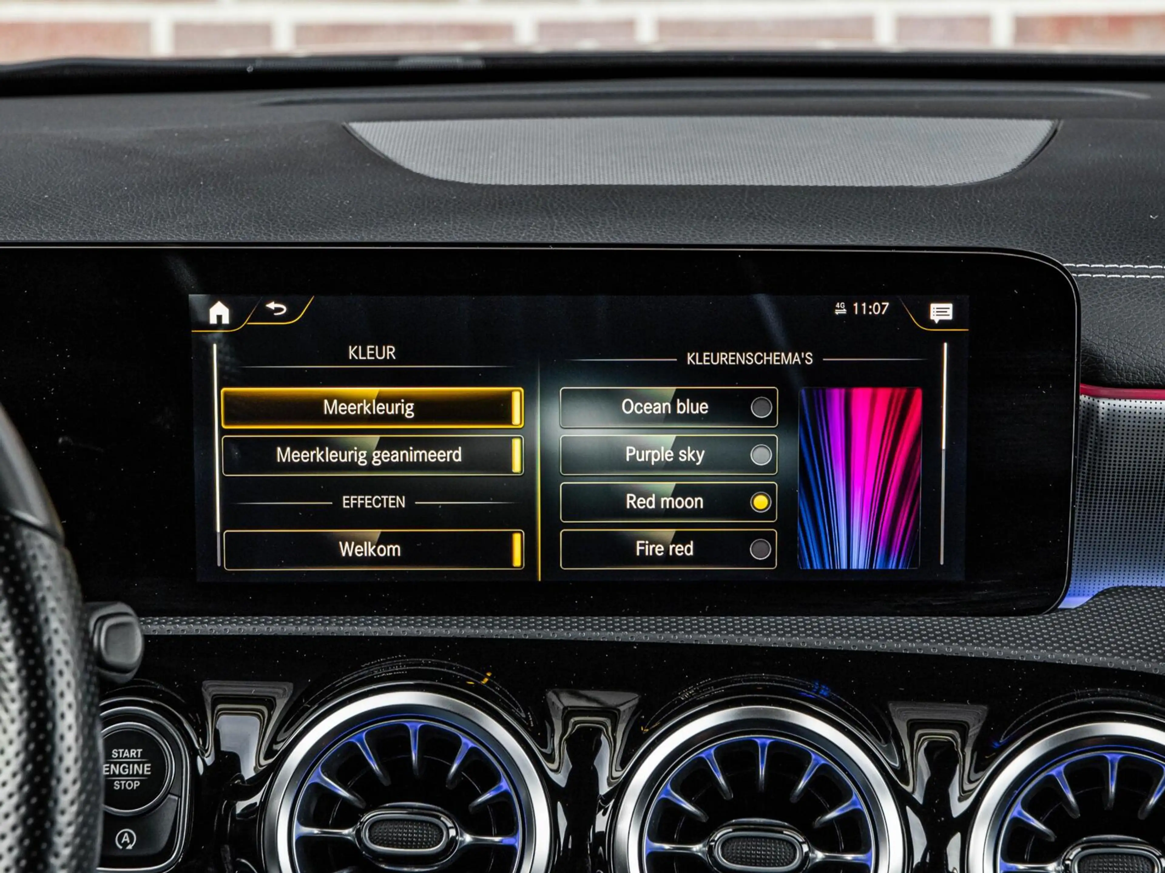 Mercedes-Benz A 200 AMG Night Edition 163 PK | Panoramadak | Sfeerverl — photo 29